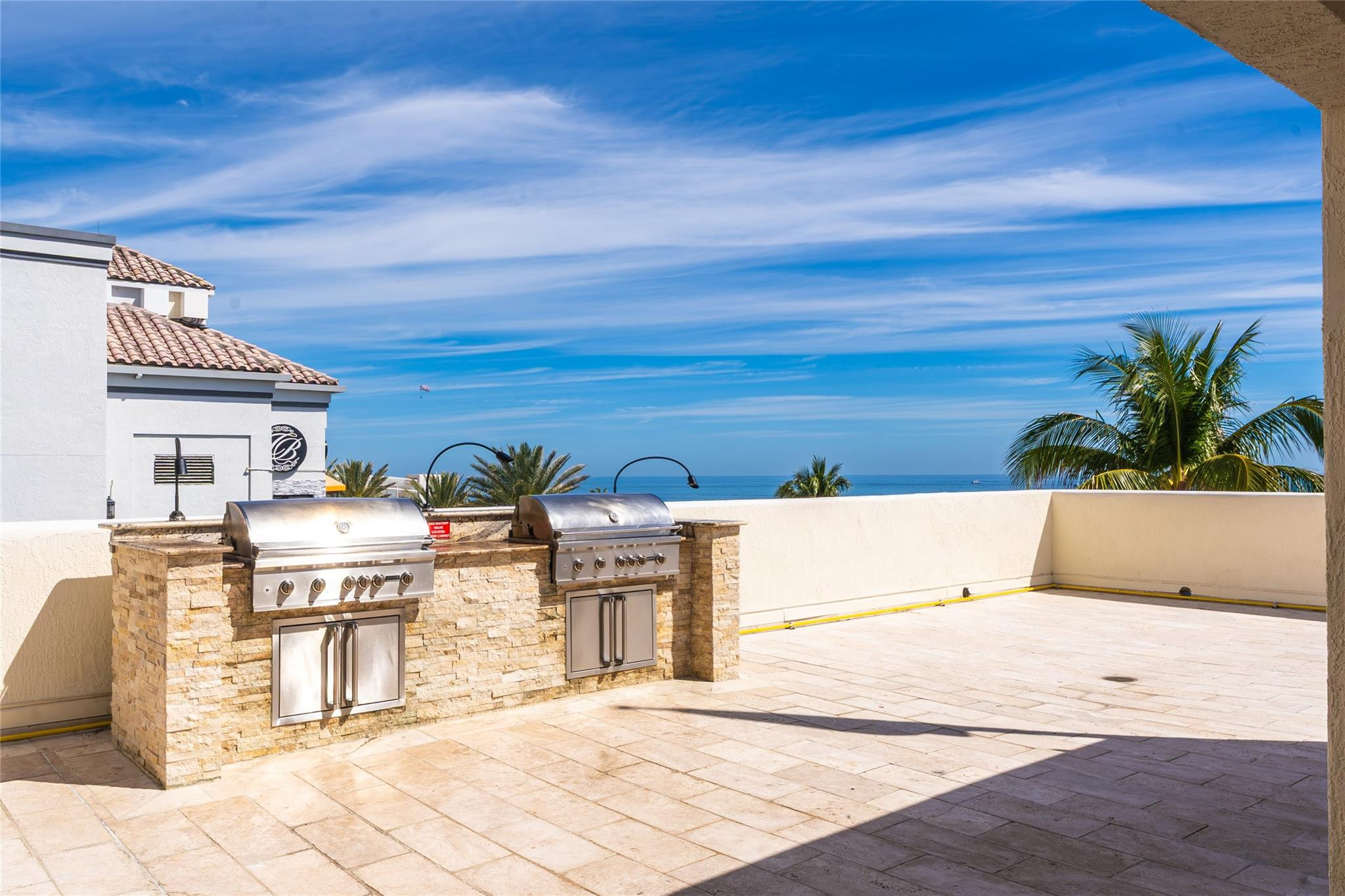 101 S Fort Lauderdale Beach Boulevard Unit: 907