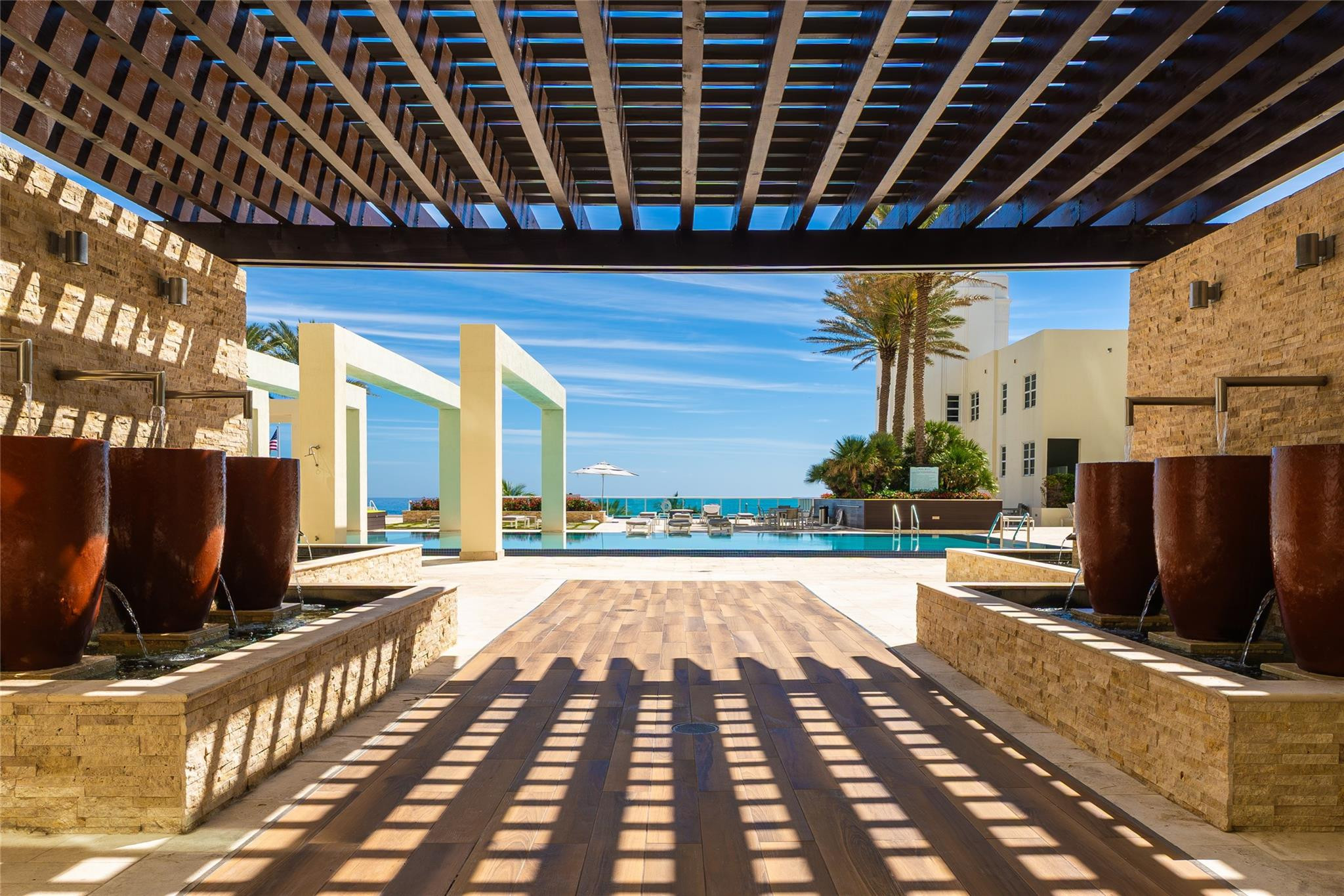 101 S Fort Lauderdale Beach Boulevard Unit: 907