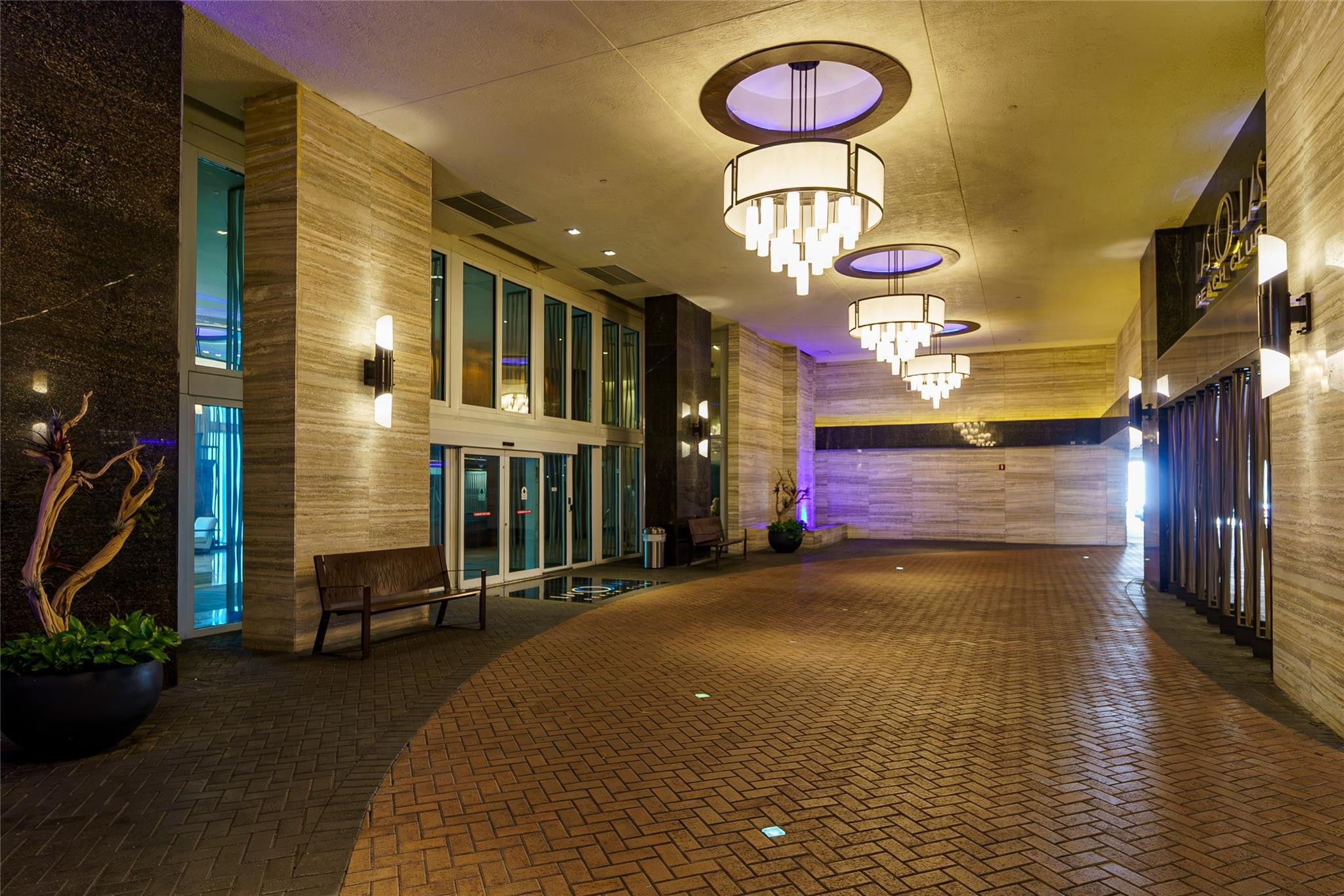 101 S Fort Lauderdale Beach Boulevard Unit: 907