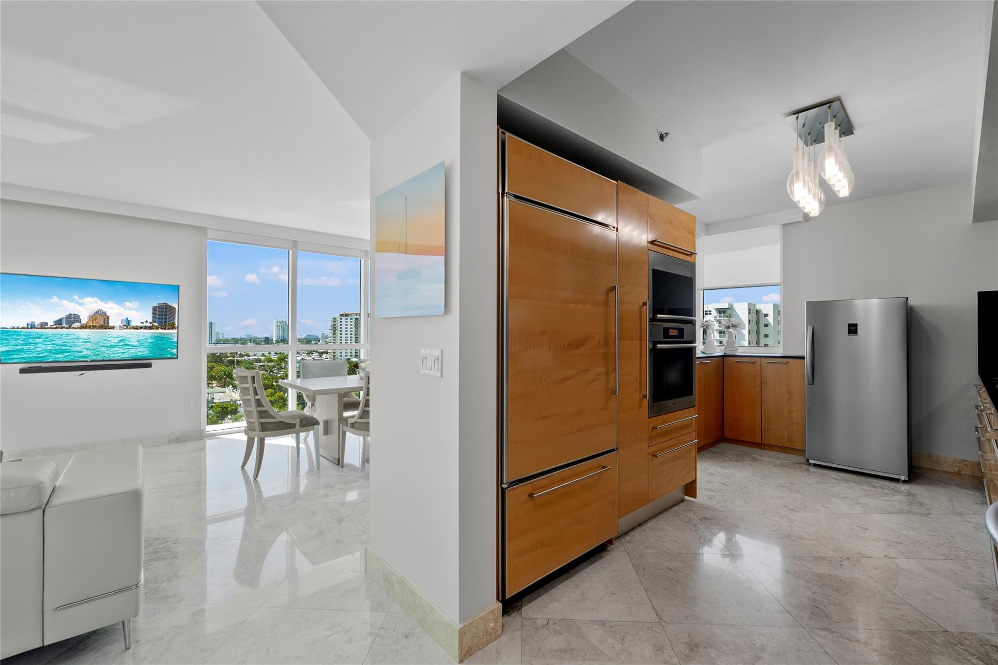 101 S Fort Lauderdale Beach Boulevard Unit: 907