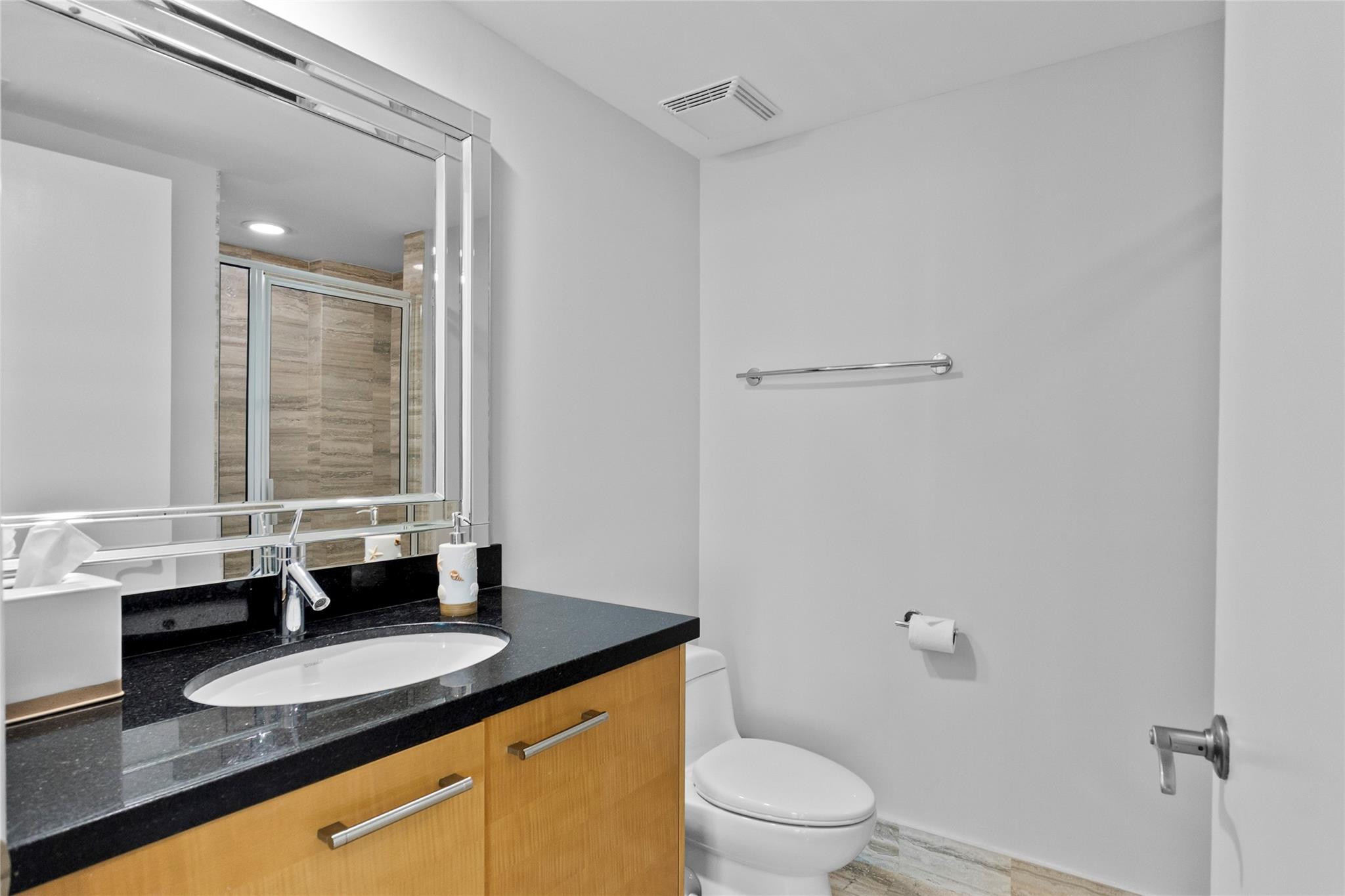 101 S Fort Lauderdale Beach Boulevard Unit: 907