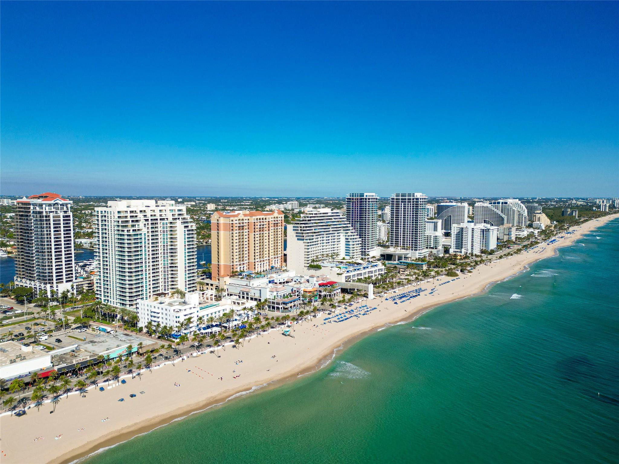 101 S Fort Lauderdale Beach Boulevard Unit: 907