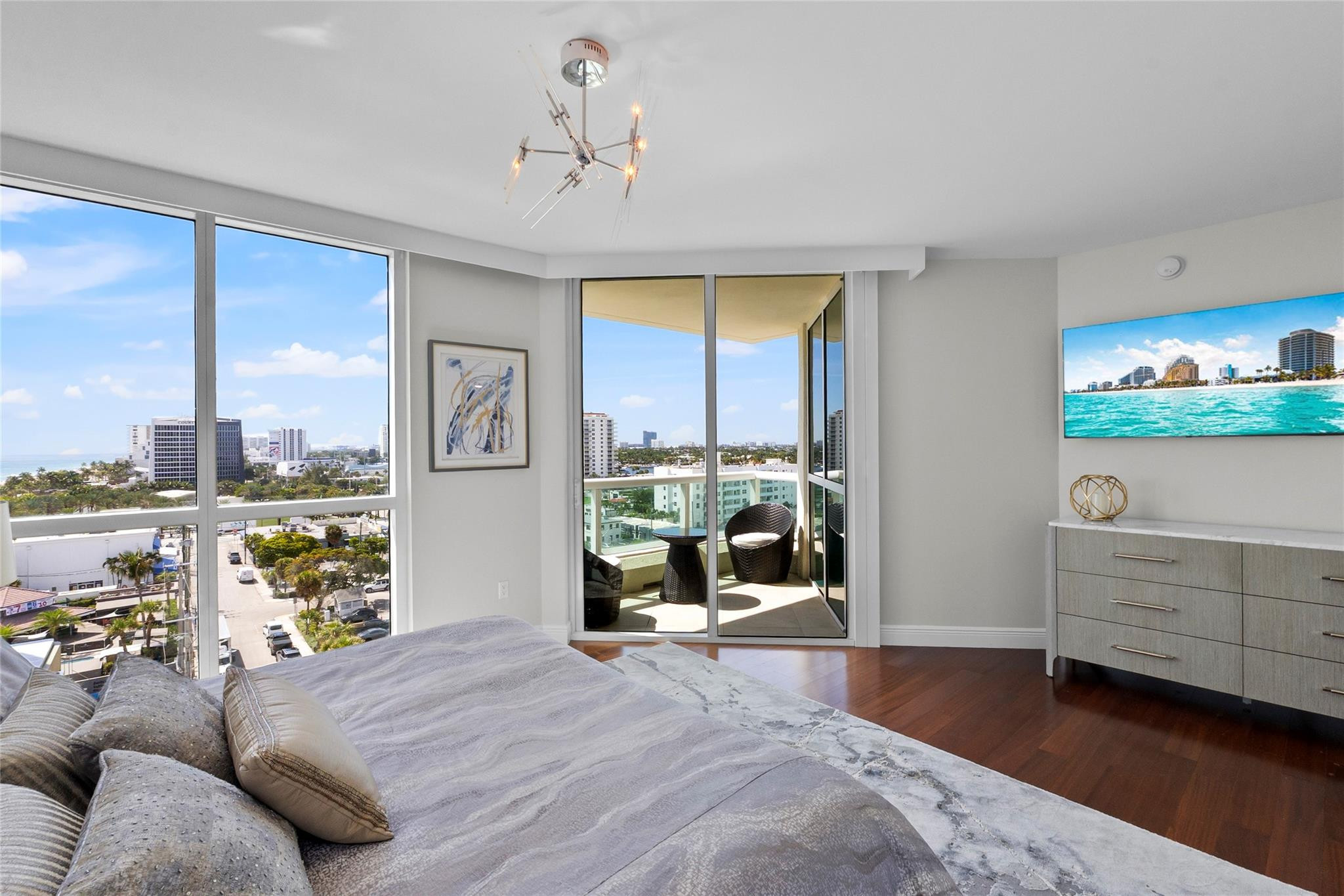 101 S Fort Lauderdale Beach Boulevard Unit: 907