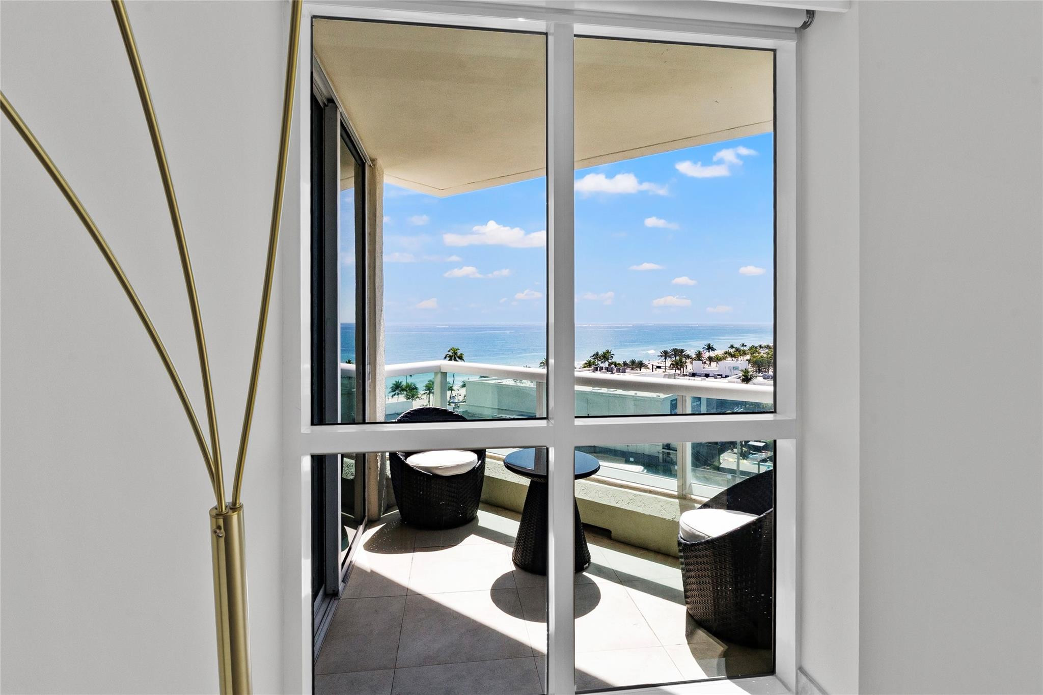 101 S Fort Lauderdale Beach Boulevard Unit: 907