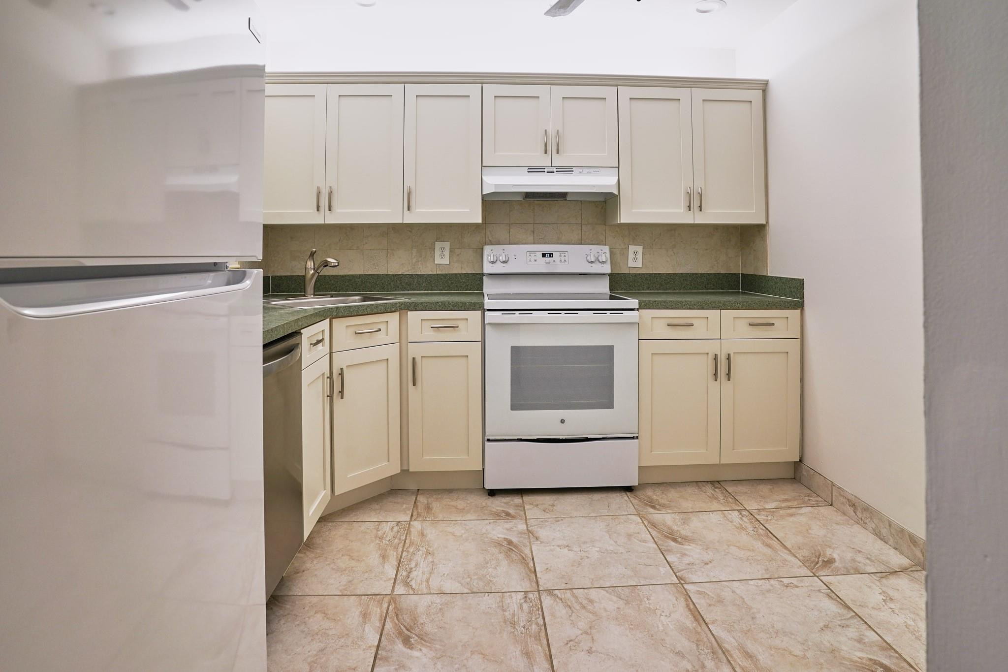 3325 Cocoplum Circle 3303