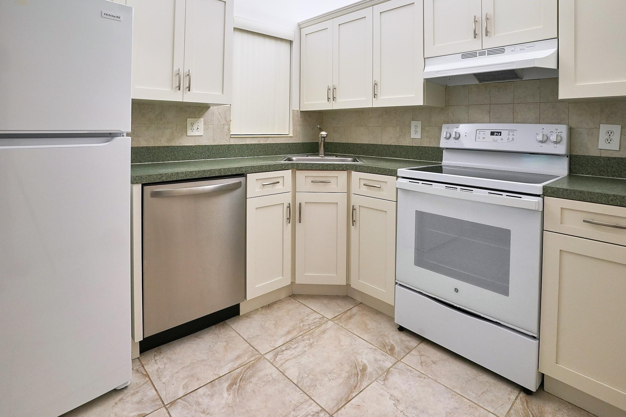 3325 Cocoplum Circle 3303