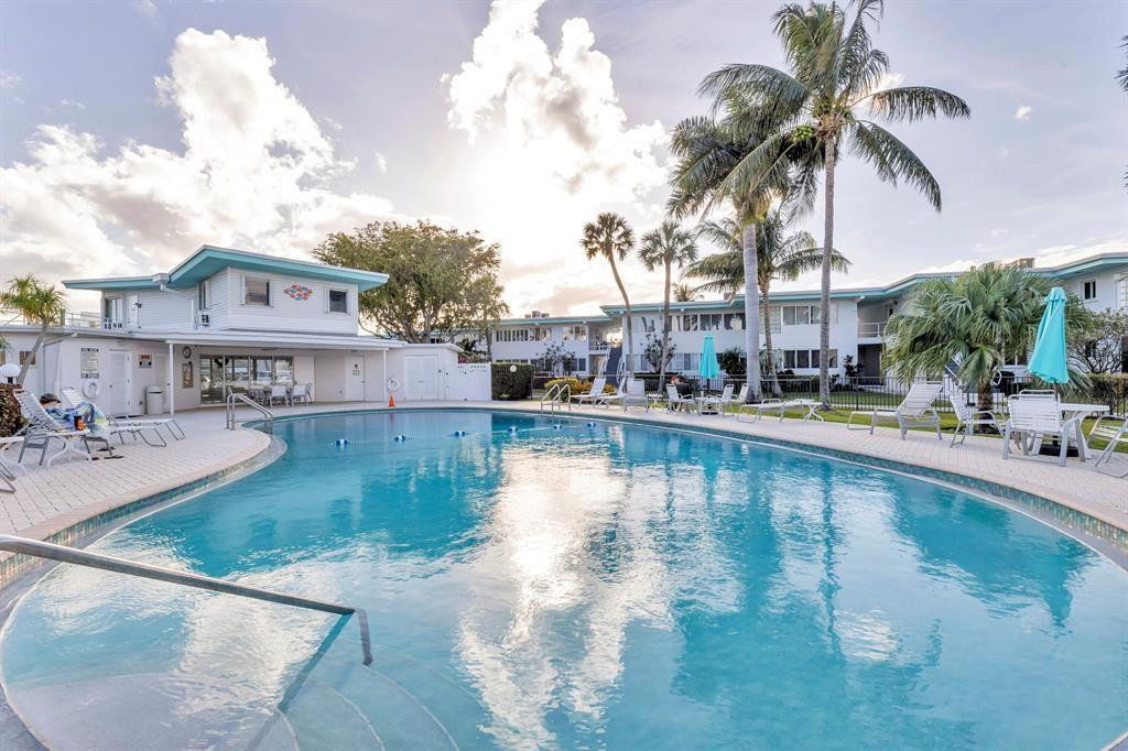 180 Isle Of Venice Drive 222