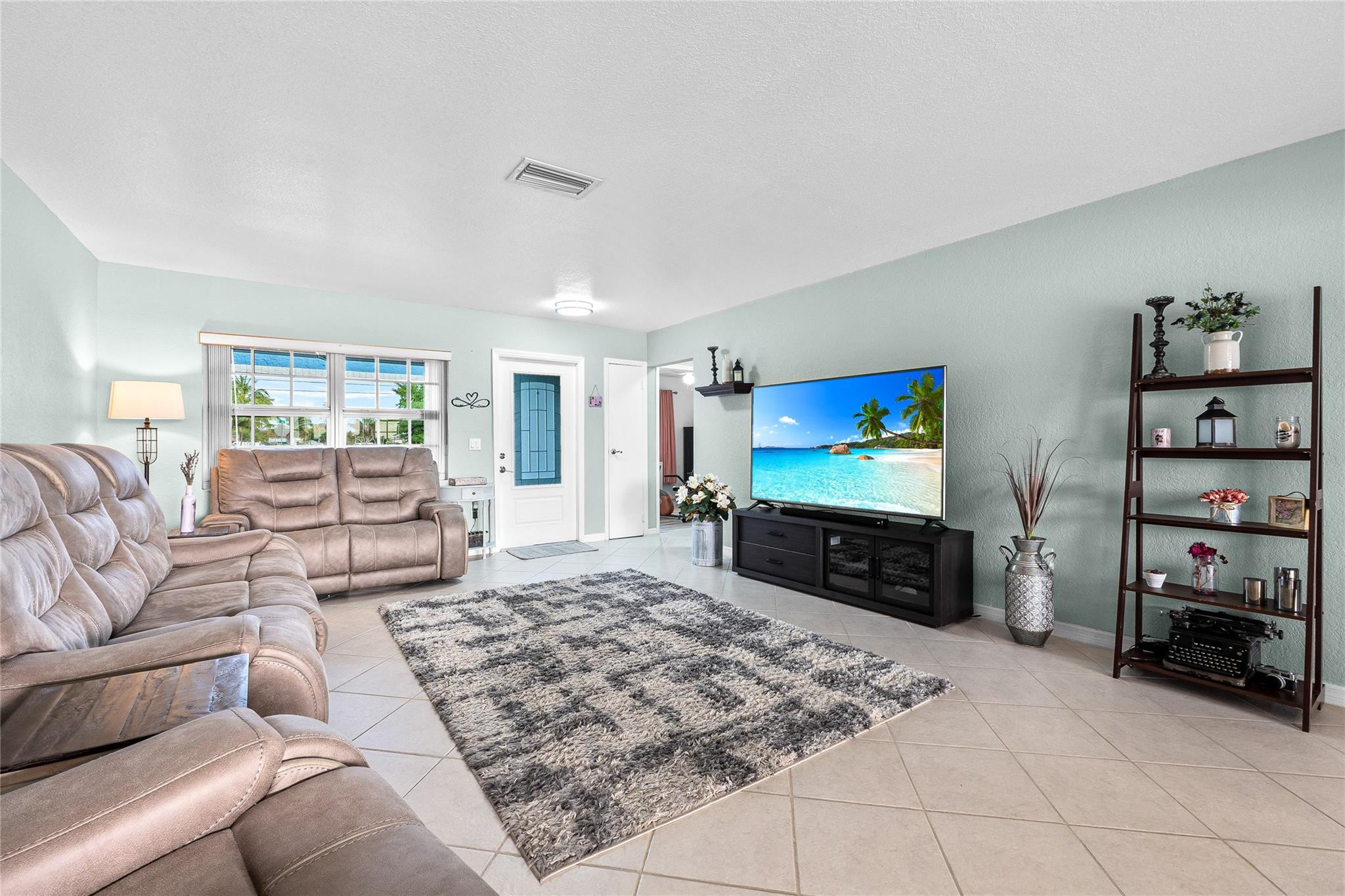 3801 NW 115th Terrace