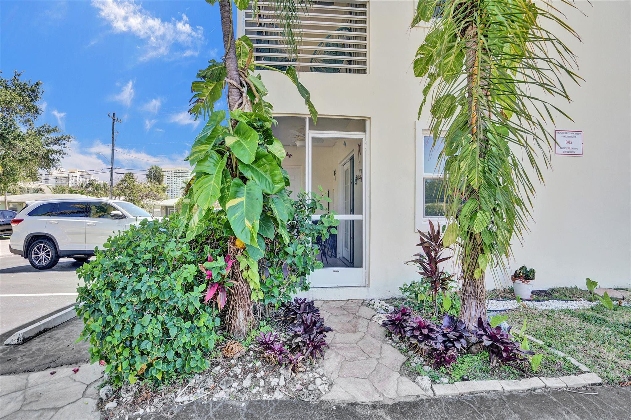 3216 SE 8th Street 101