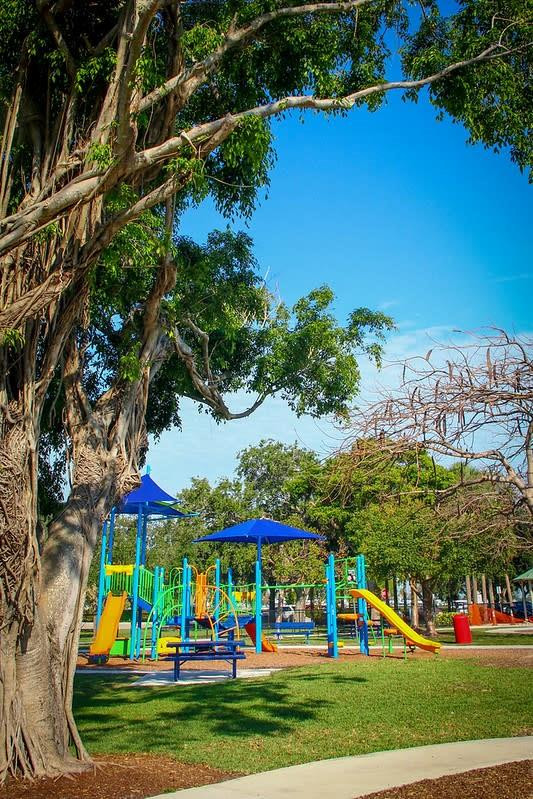 3216 SE 8th Street 101