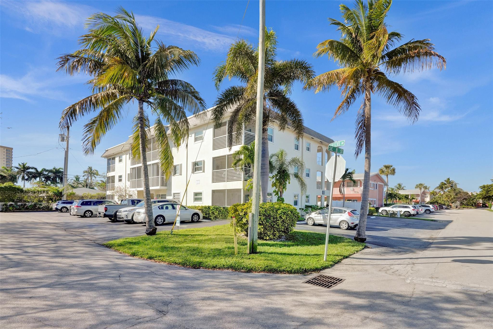 3216 SE 8th Street 101