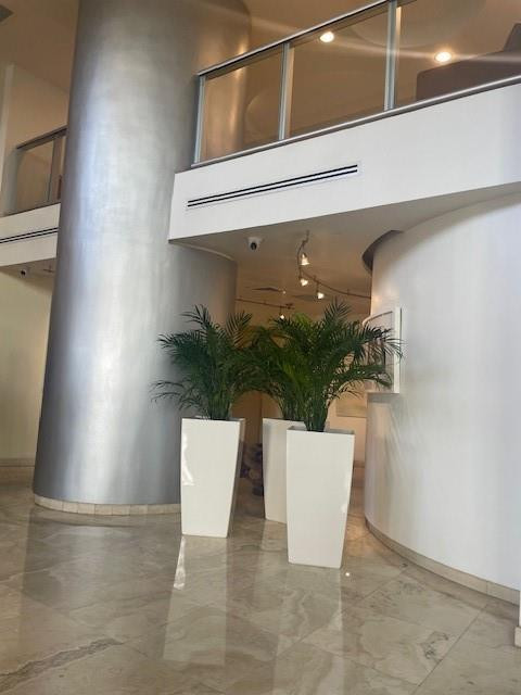 2080 S Ocean Drive 505