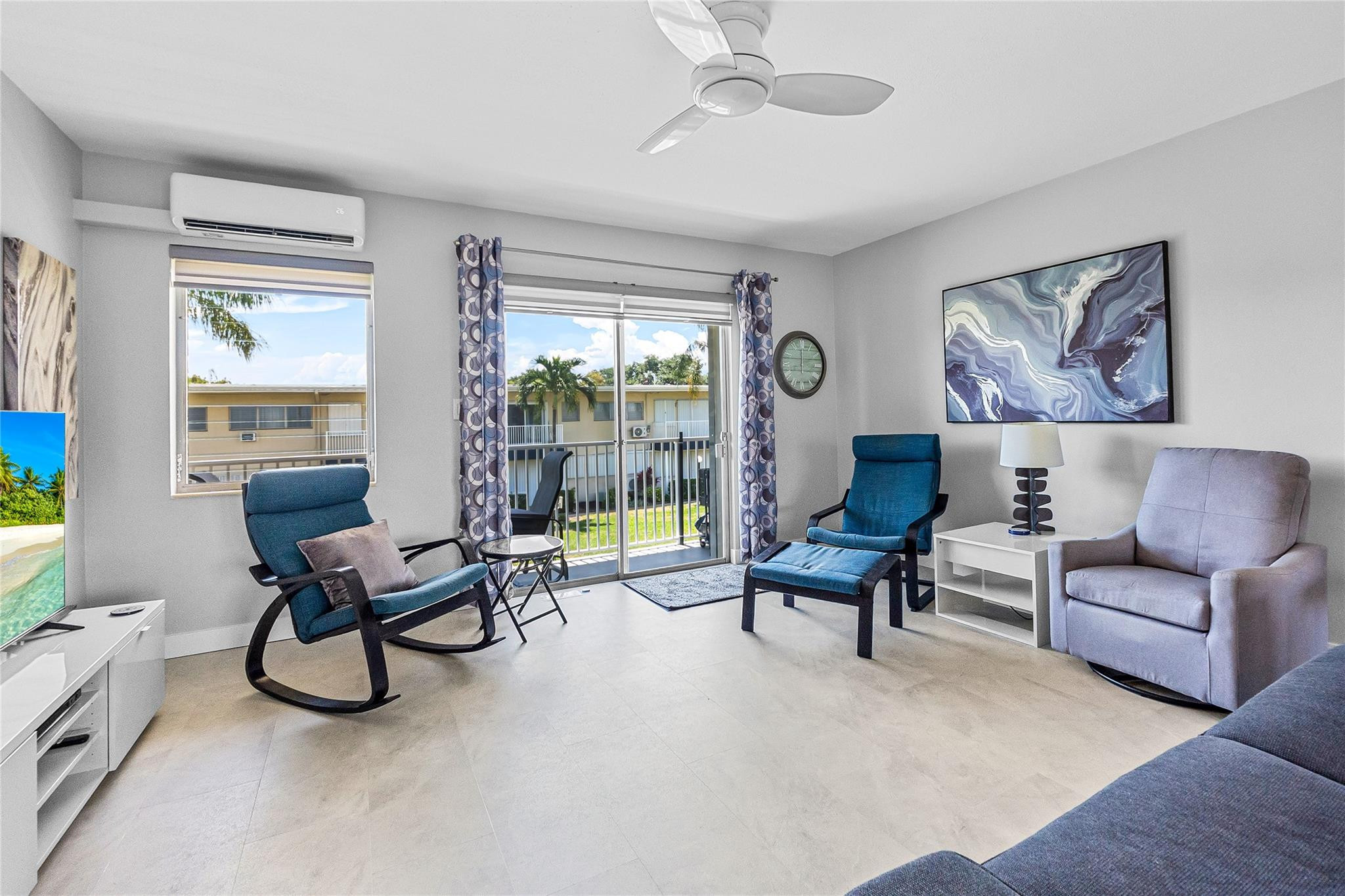 223 S Federal Highway 79