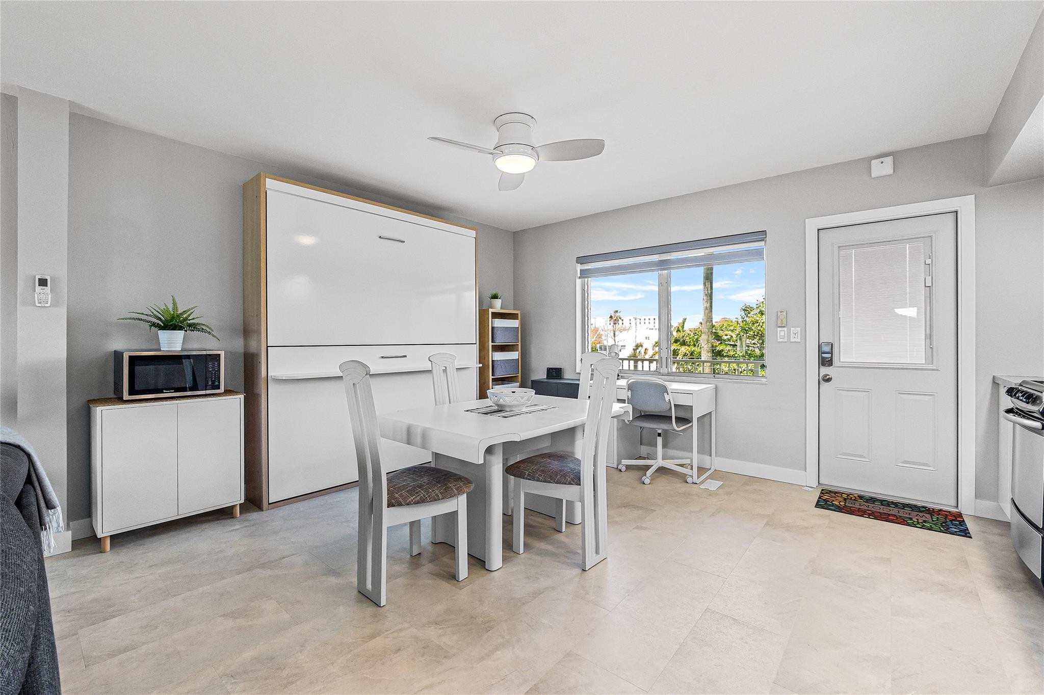 223 S Federal Highway 79