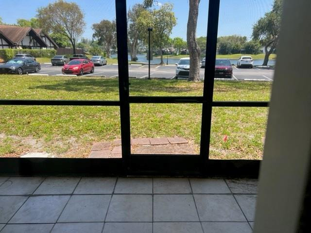 3690 Inverrary Drive 1U