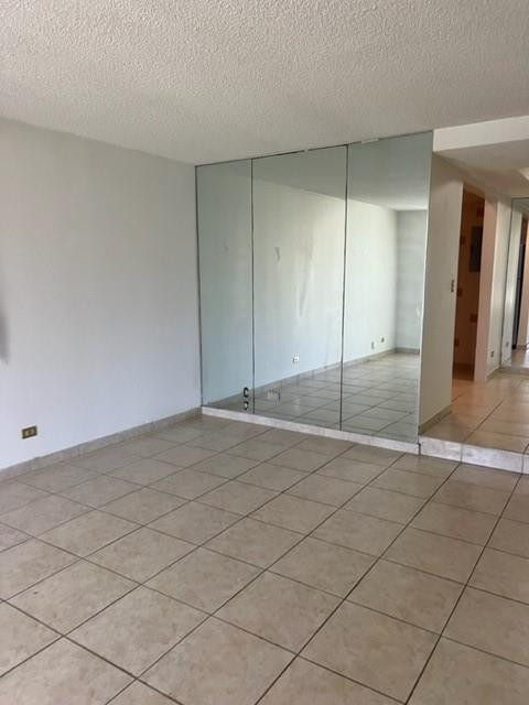 3690 Inverrary Drive 1U