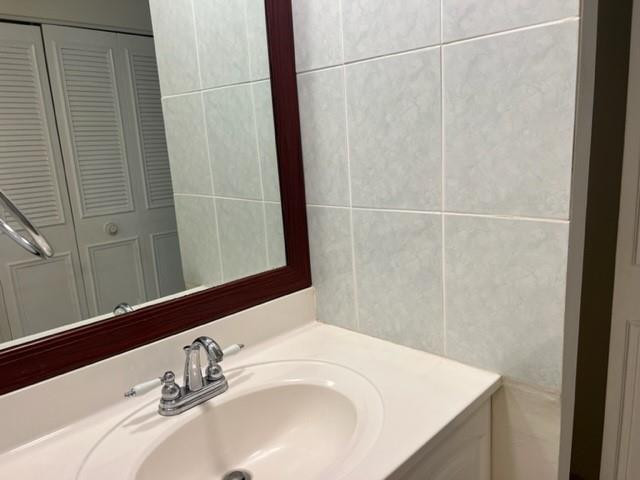 3690 Inverrary Drive 1U