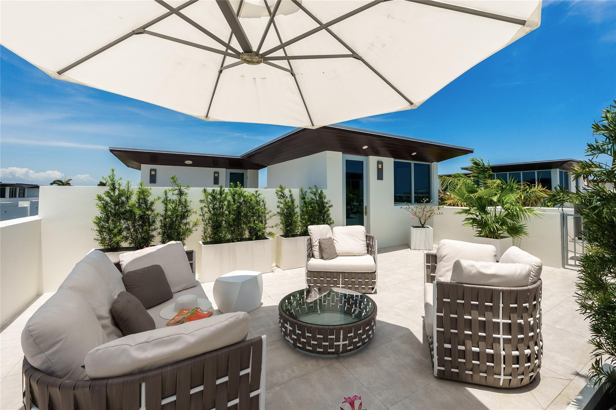 244 Shore Court, Lauderdale-By-The-Sea