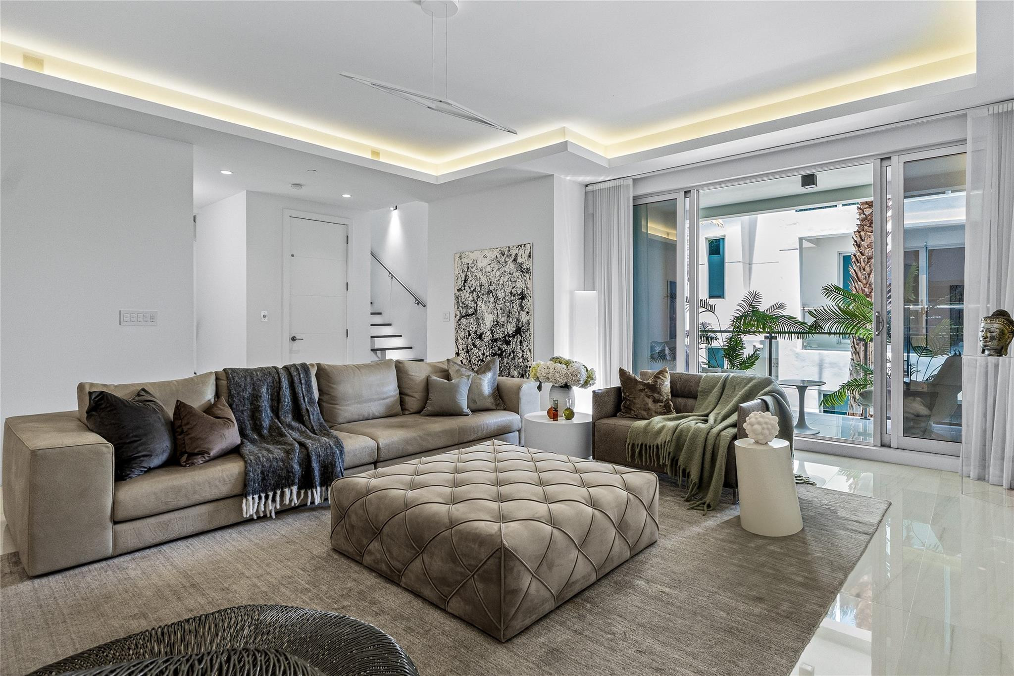 244 Shore Court, Lauderdale-By-The-Sea