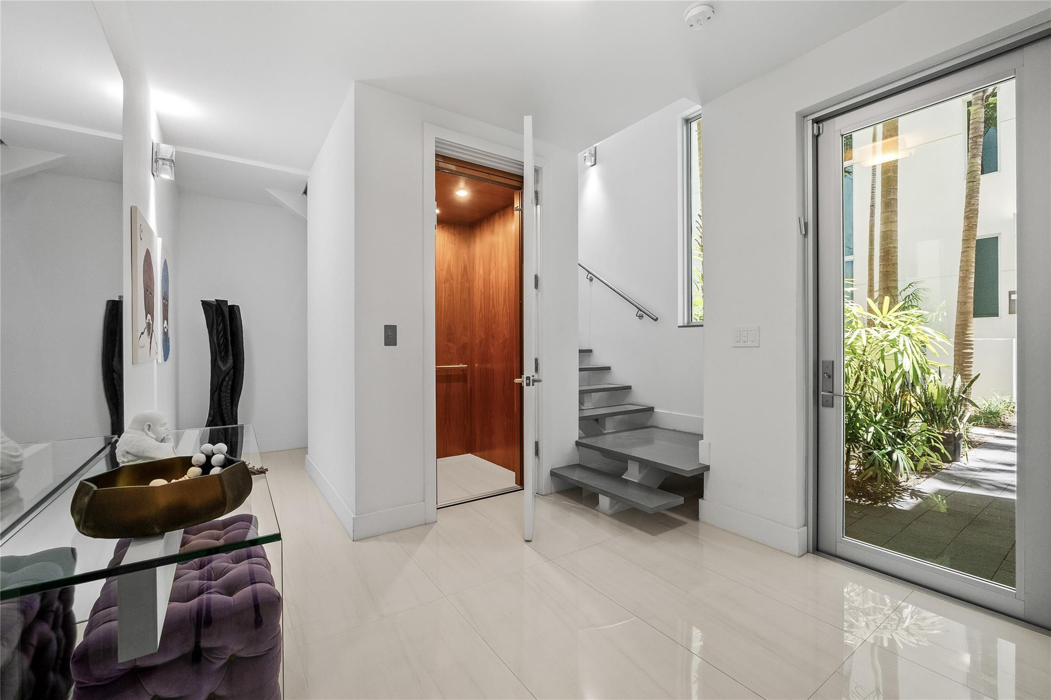 244 Shore Court, Lauderdale-By-The-Sea