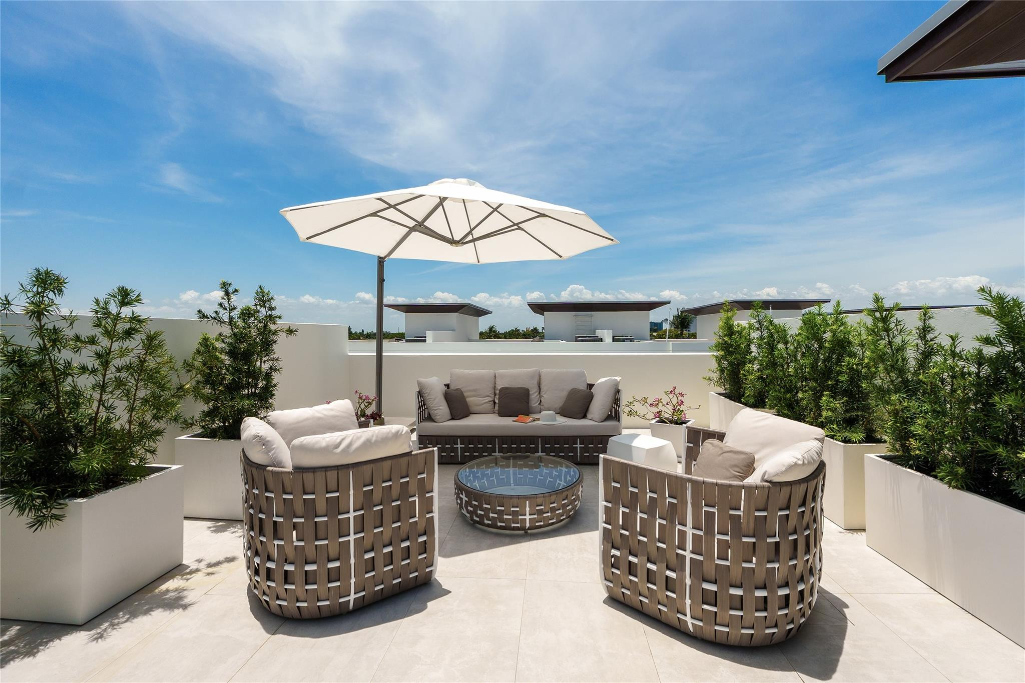 244 Shore Court, Lauderdale-By-The-Sea