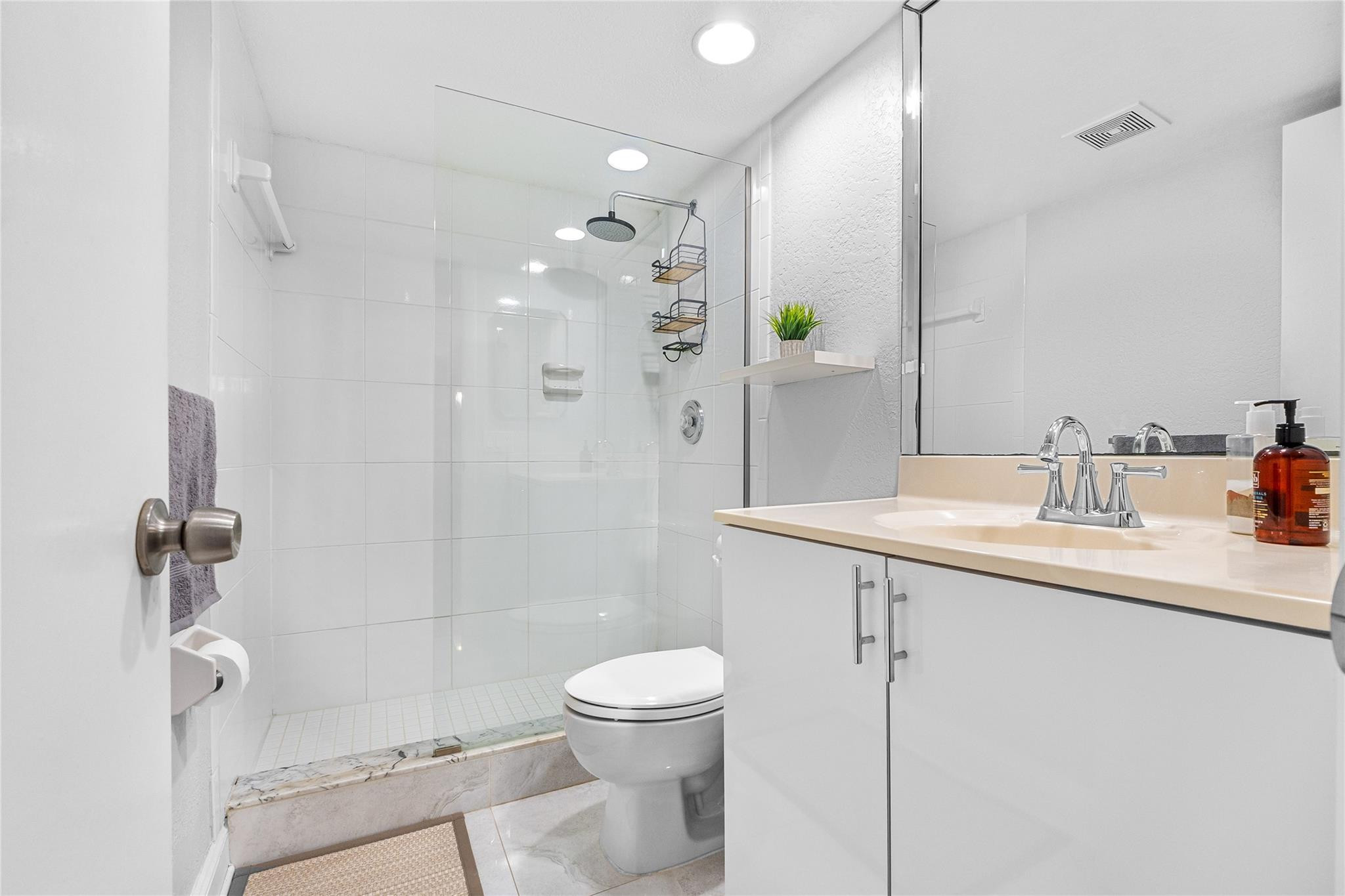 3216 SE 8th Street 303