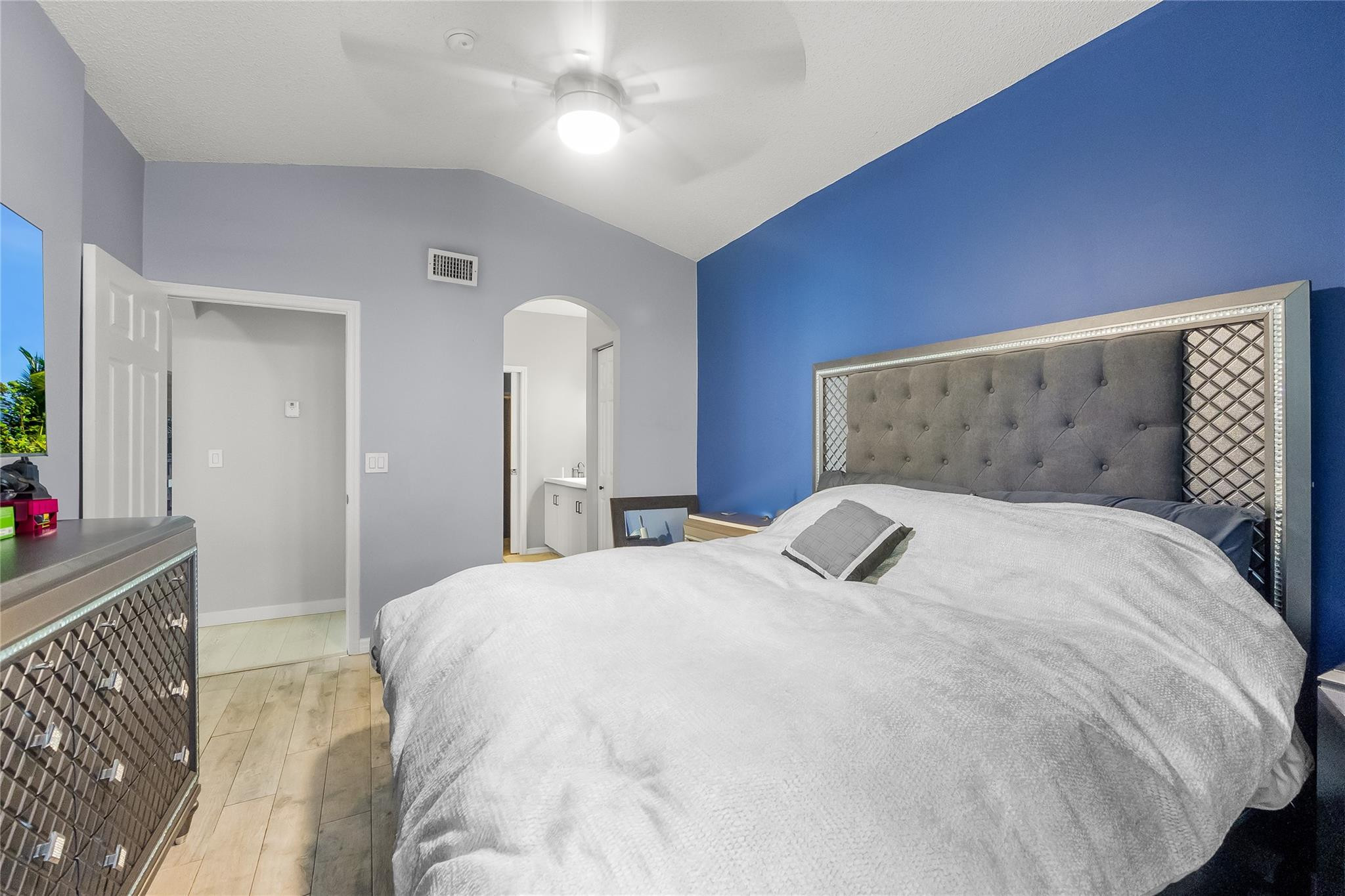 801 NW 130th Avenue
