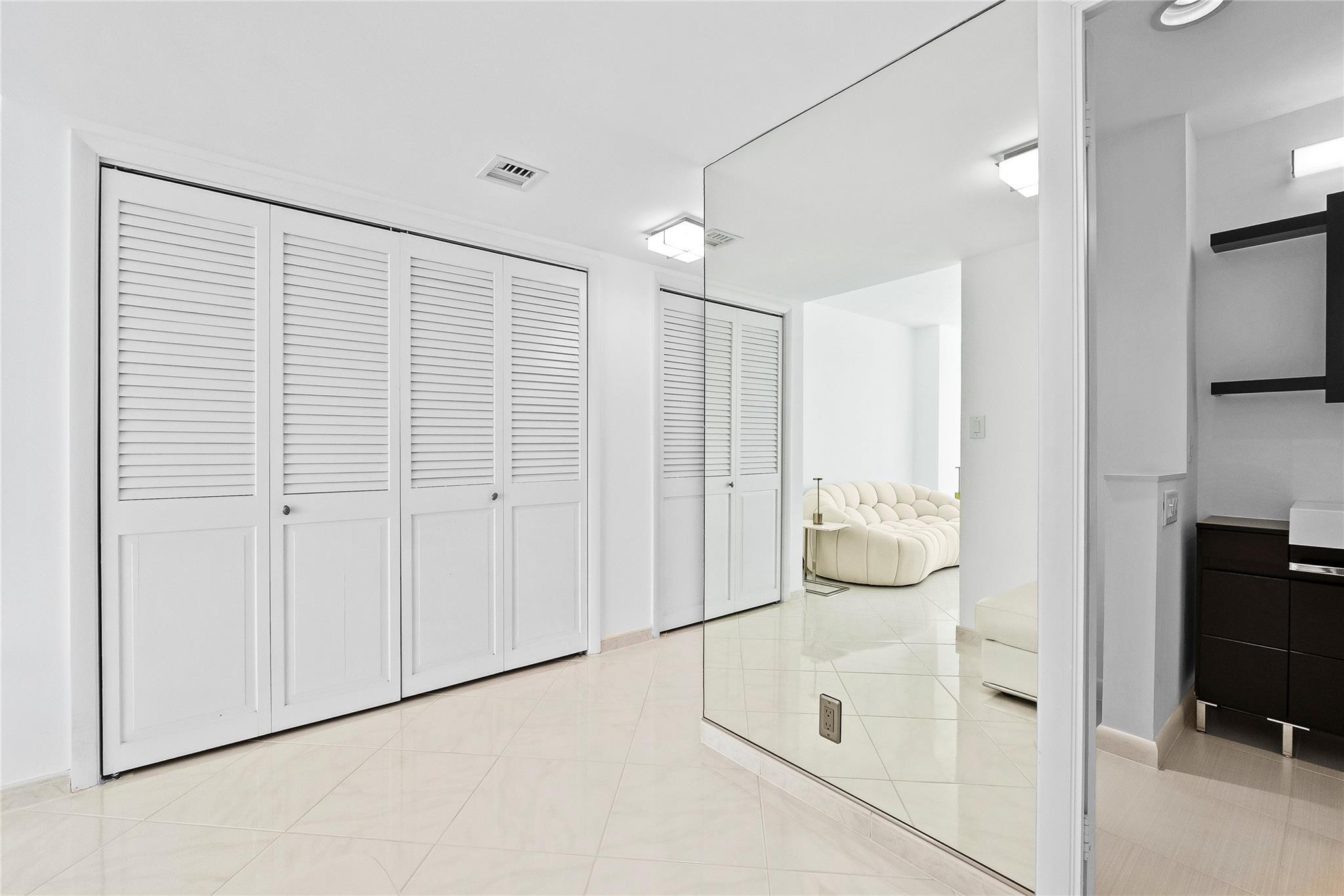 4100 Galt Ocean Drive 1805