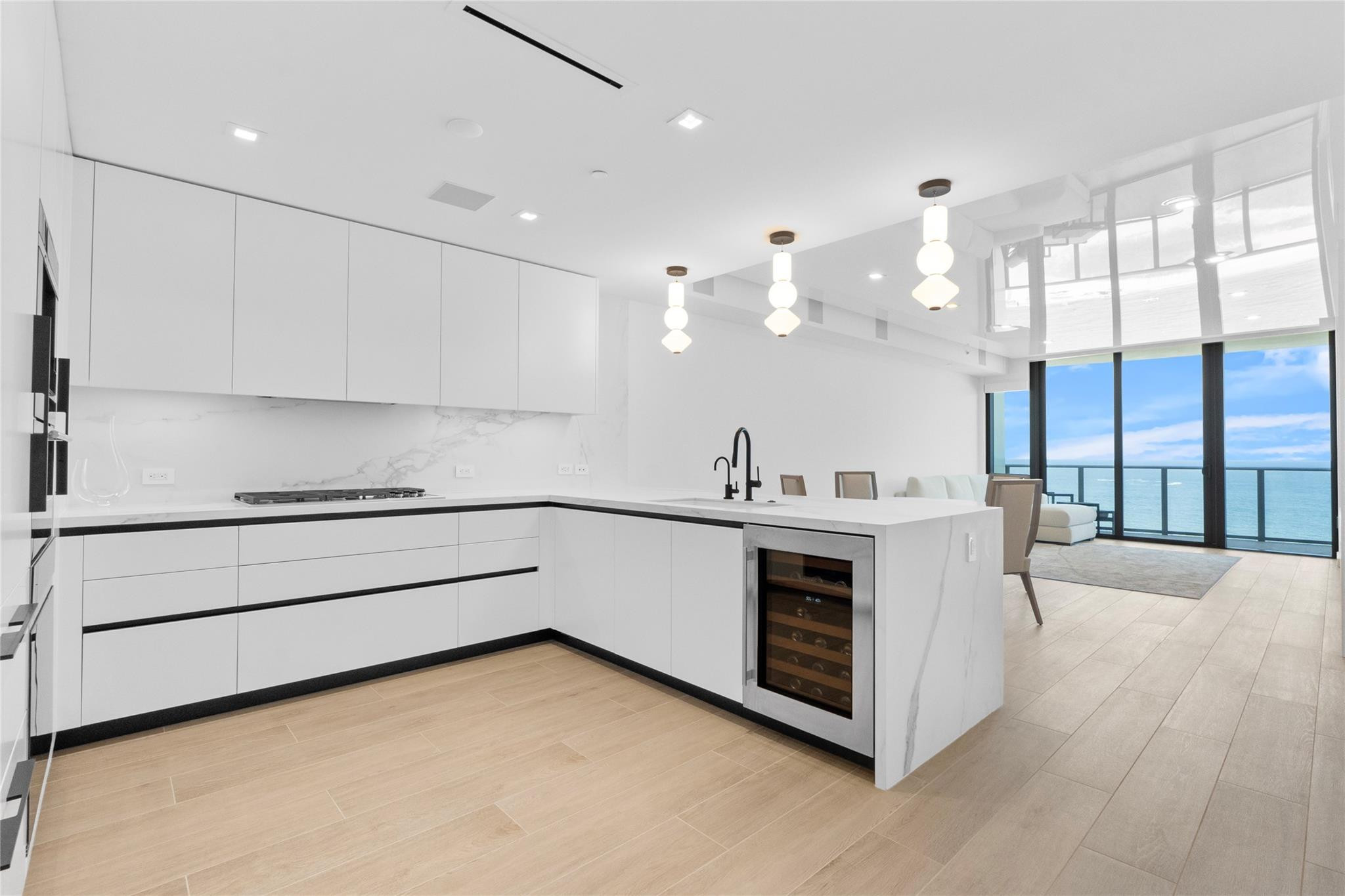 1116 N Ocean Boulevard 904