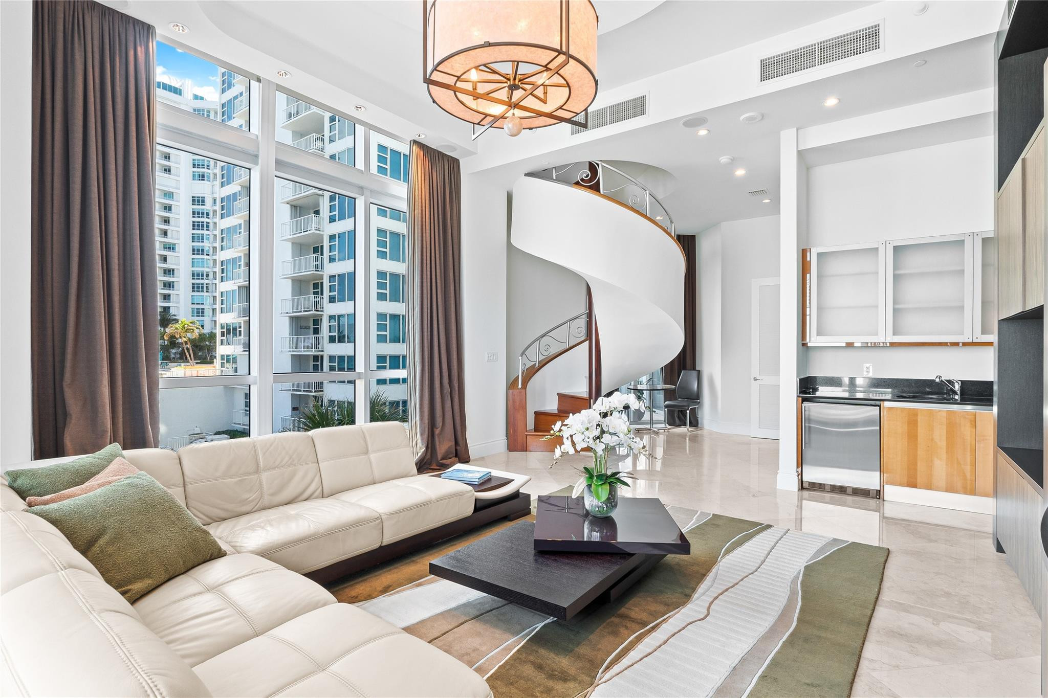 1600 S Ocean Boulevard 301, Lauderdale-By-The-Sea Unit: 301