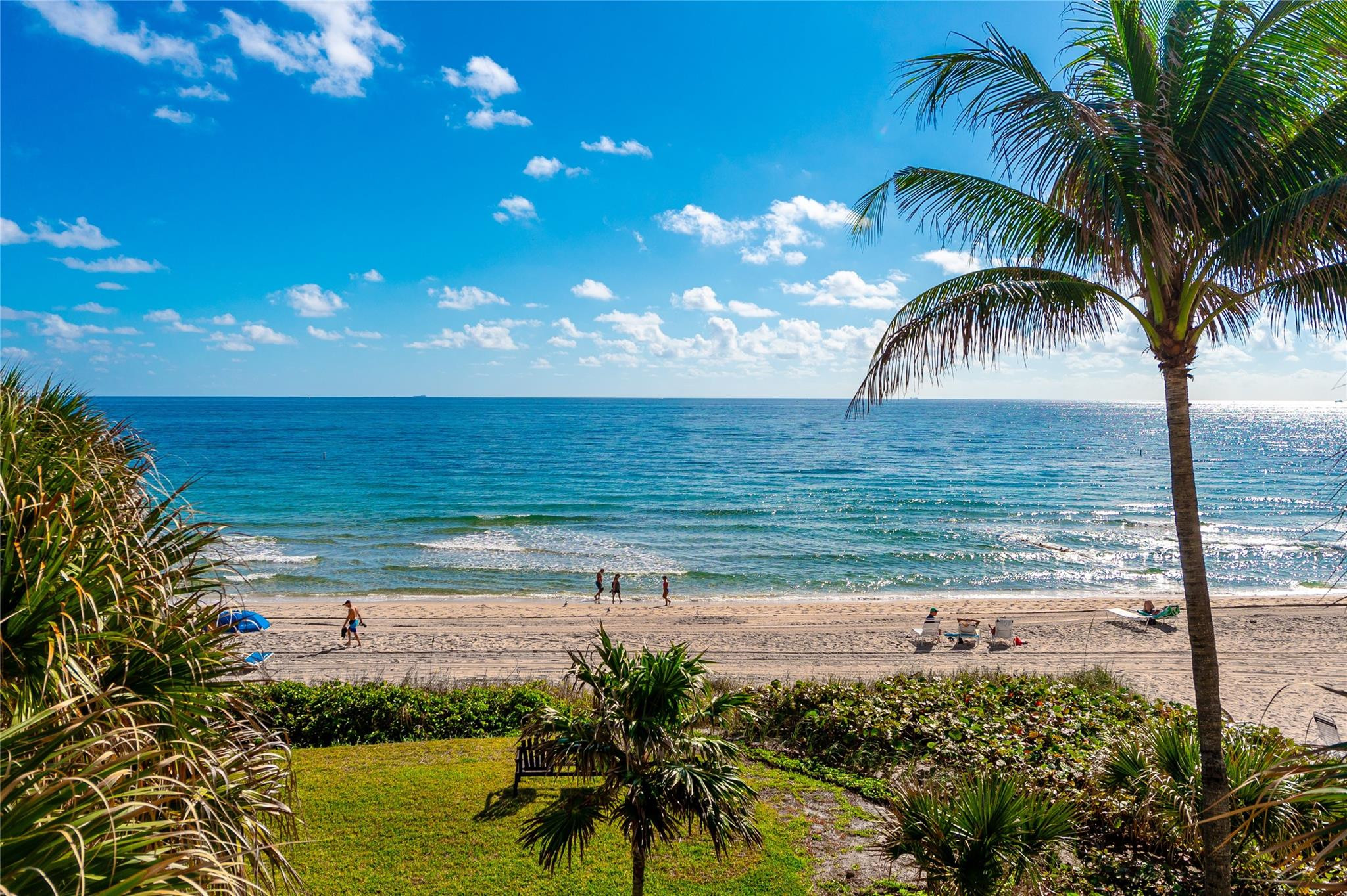 1600 S Ocean Boulevard 301, Lauderdale-By-The-Sea Unit: 301