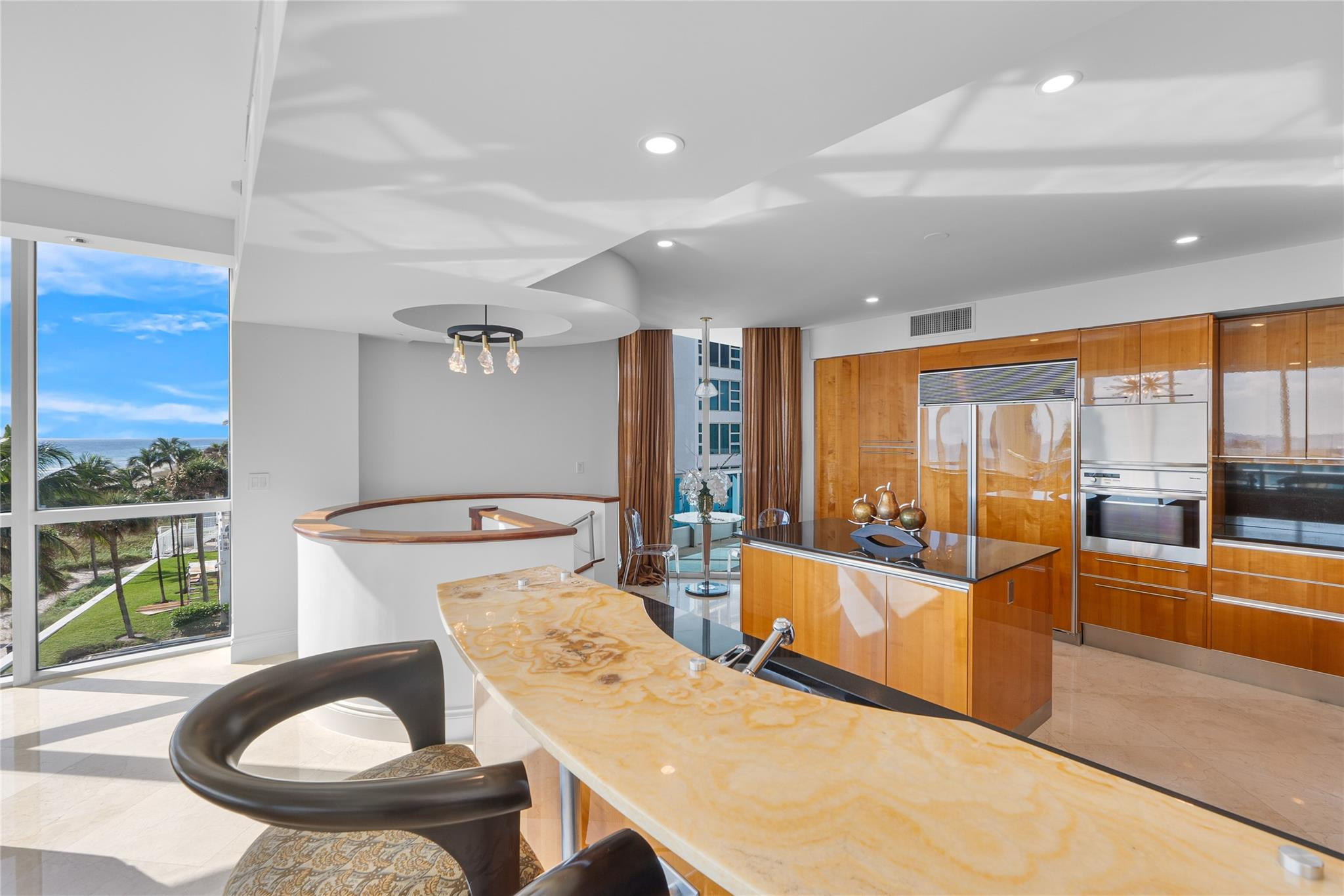 1600 S Ocean Boulevard 301, Lauderdale-By-The-Sea Unit: 301