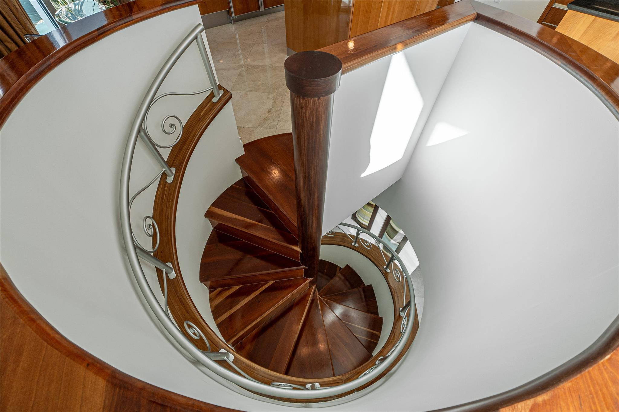 1600 S Ocean Boulevard 301, Lauderdale-By-The-Sea Unit: 301