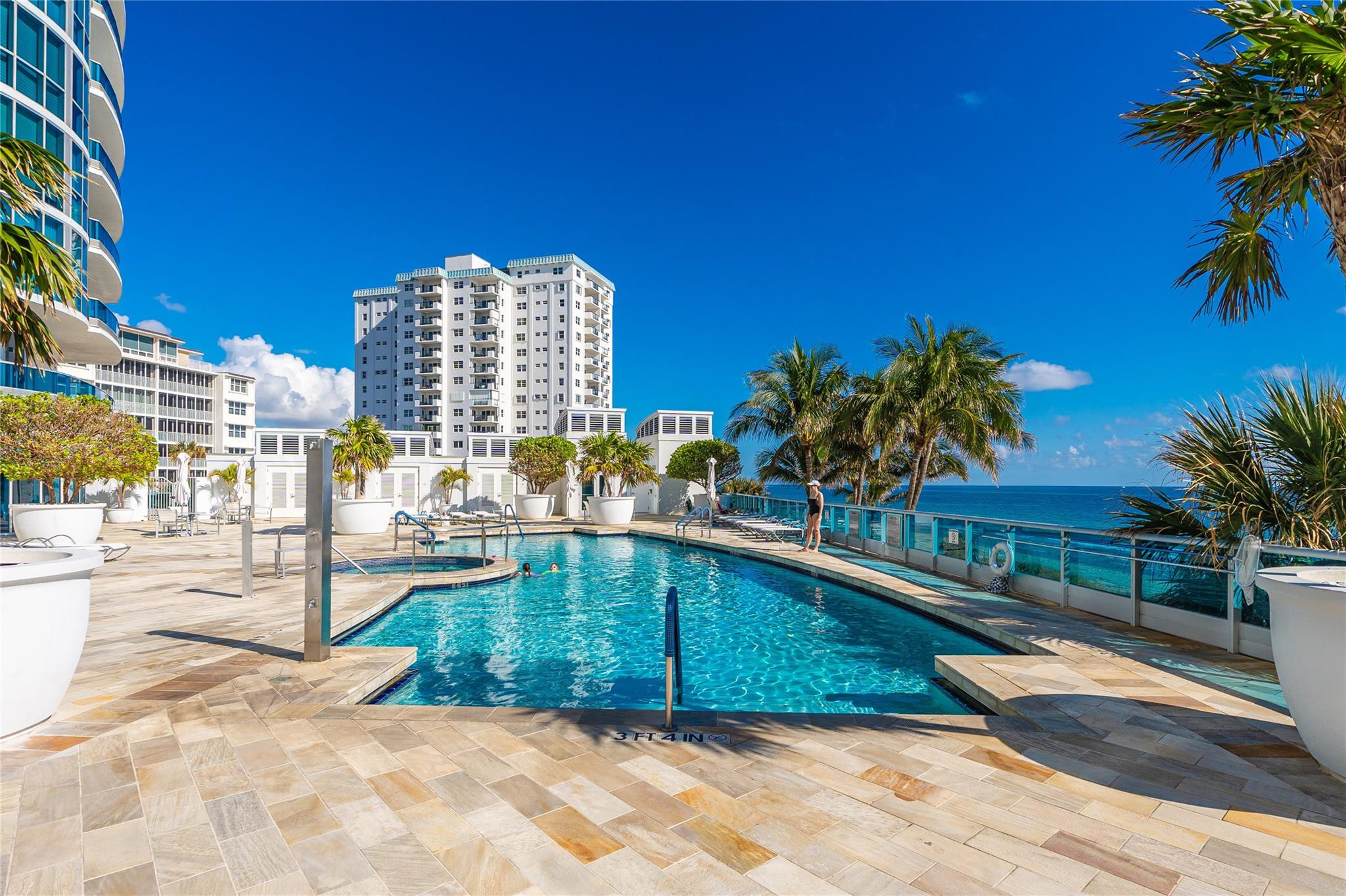 1600 S Ocean Boulevard 301, Lauderdale-By-The-Sea Unit: 301