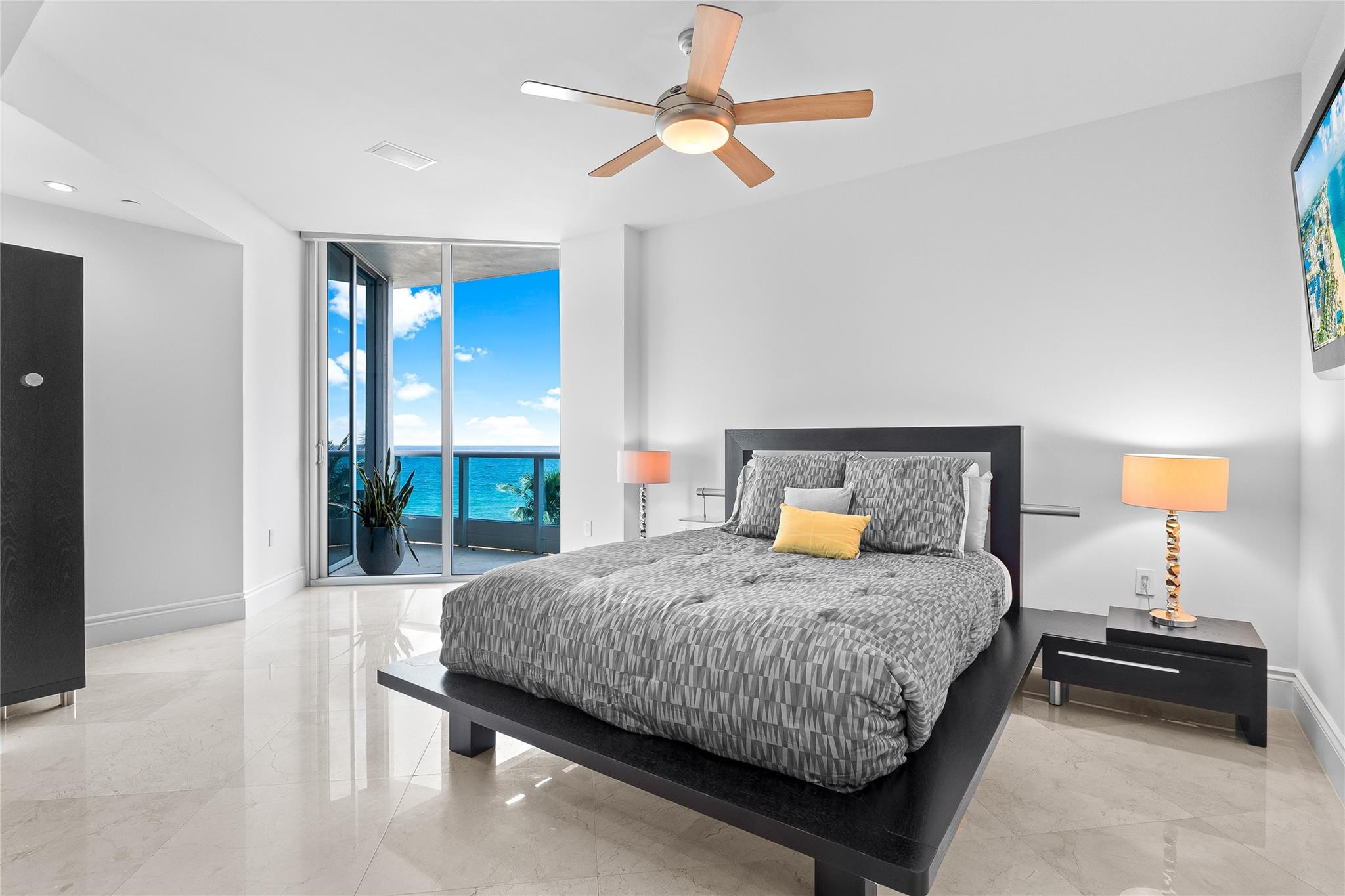 1600 S Ocean Boulevard 301, Lauderdale-By-The-Sea Unit: 301