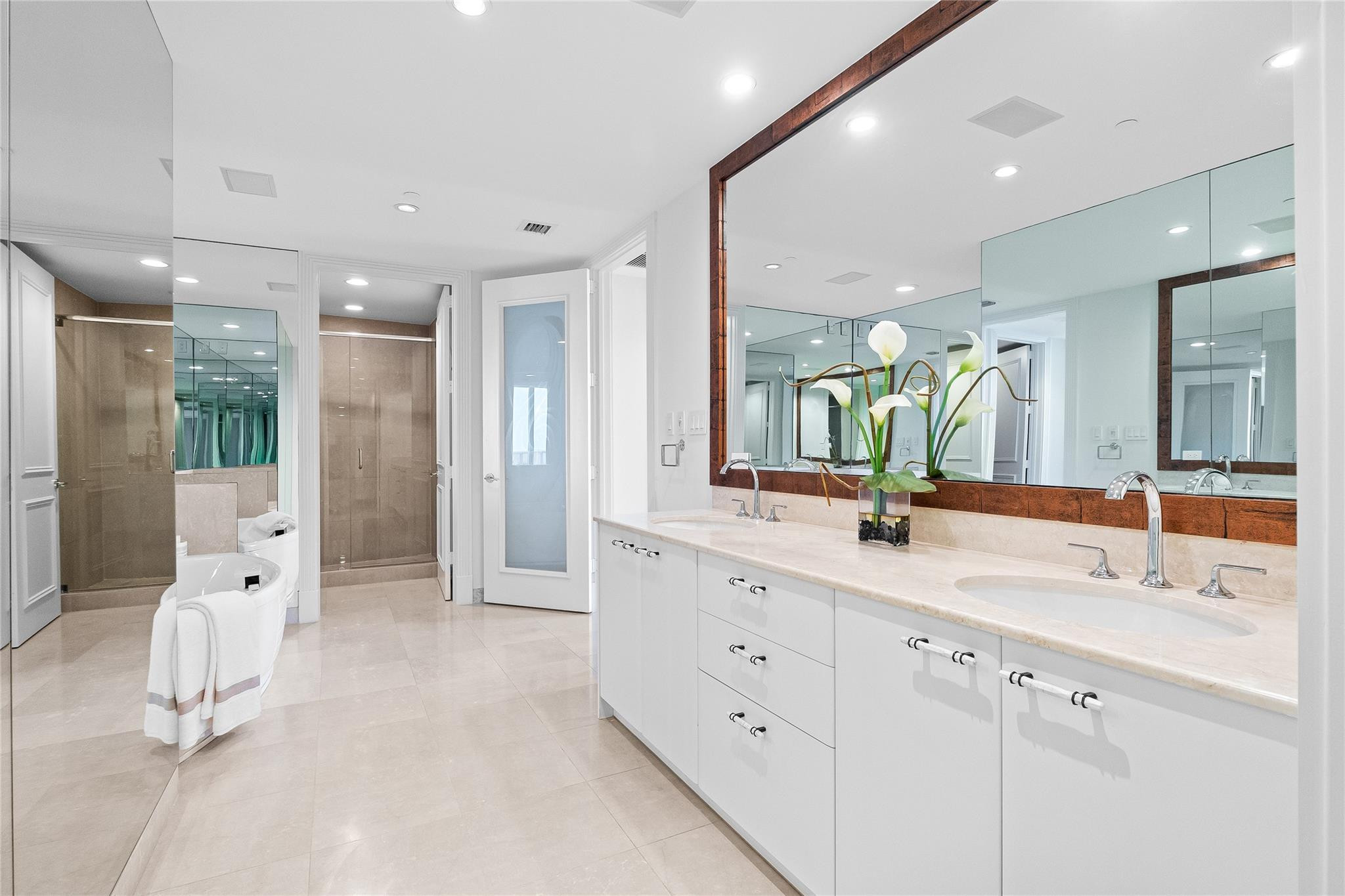 1600 S Ocean Boulevard 301, Lauderdale-By-The-Sea Unit: 301