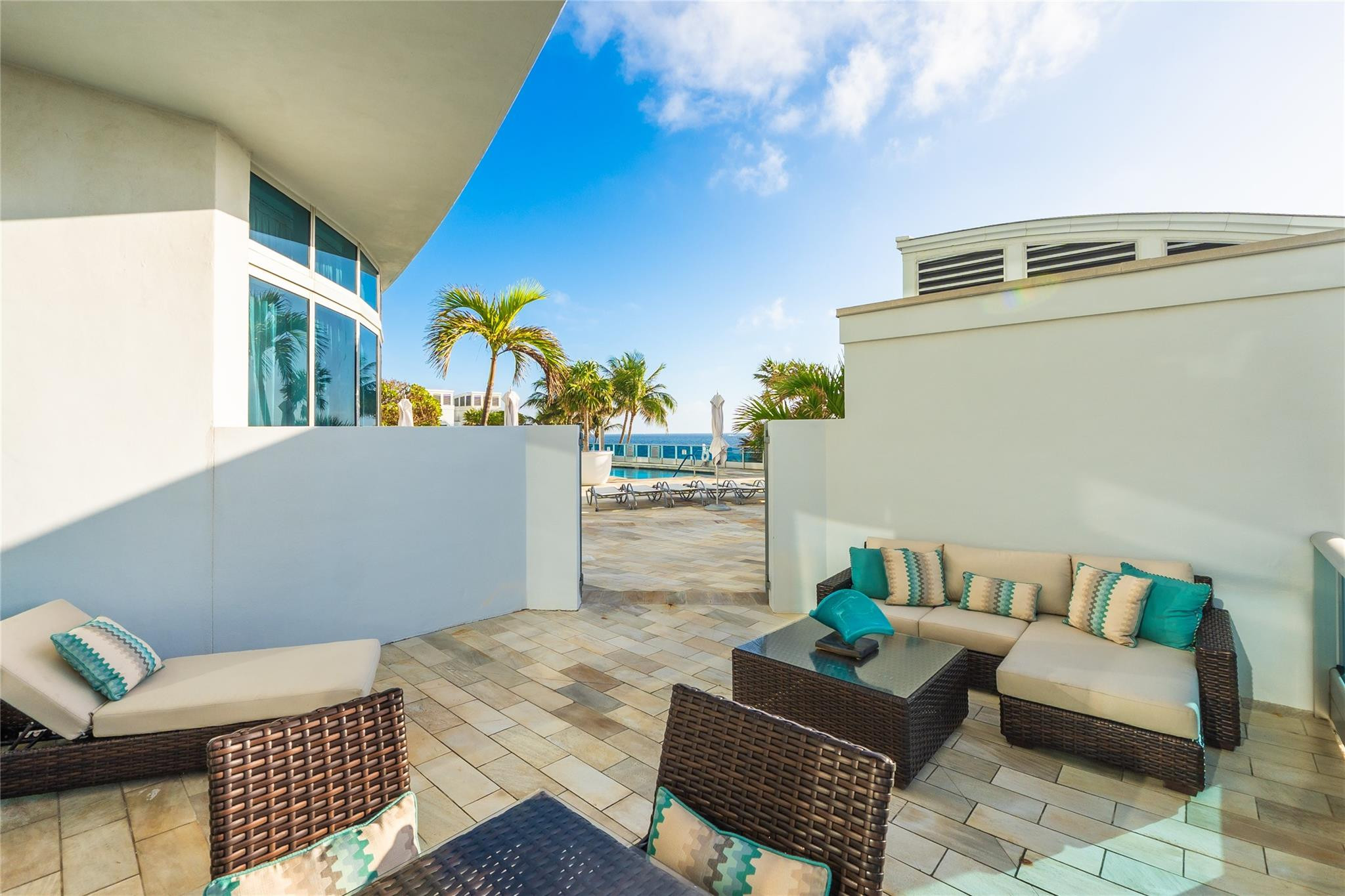 1600 S Ocean Boulevard 301, Lauderdale-By-The-Sea Unit: 301