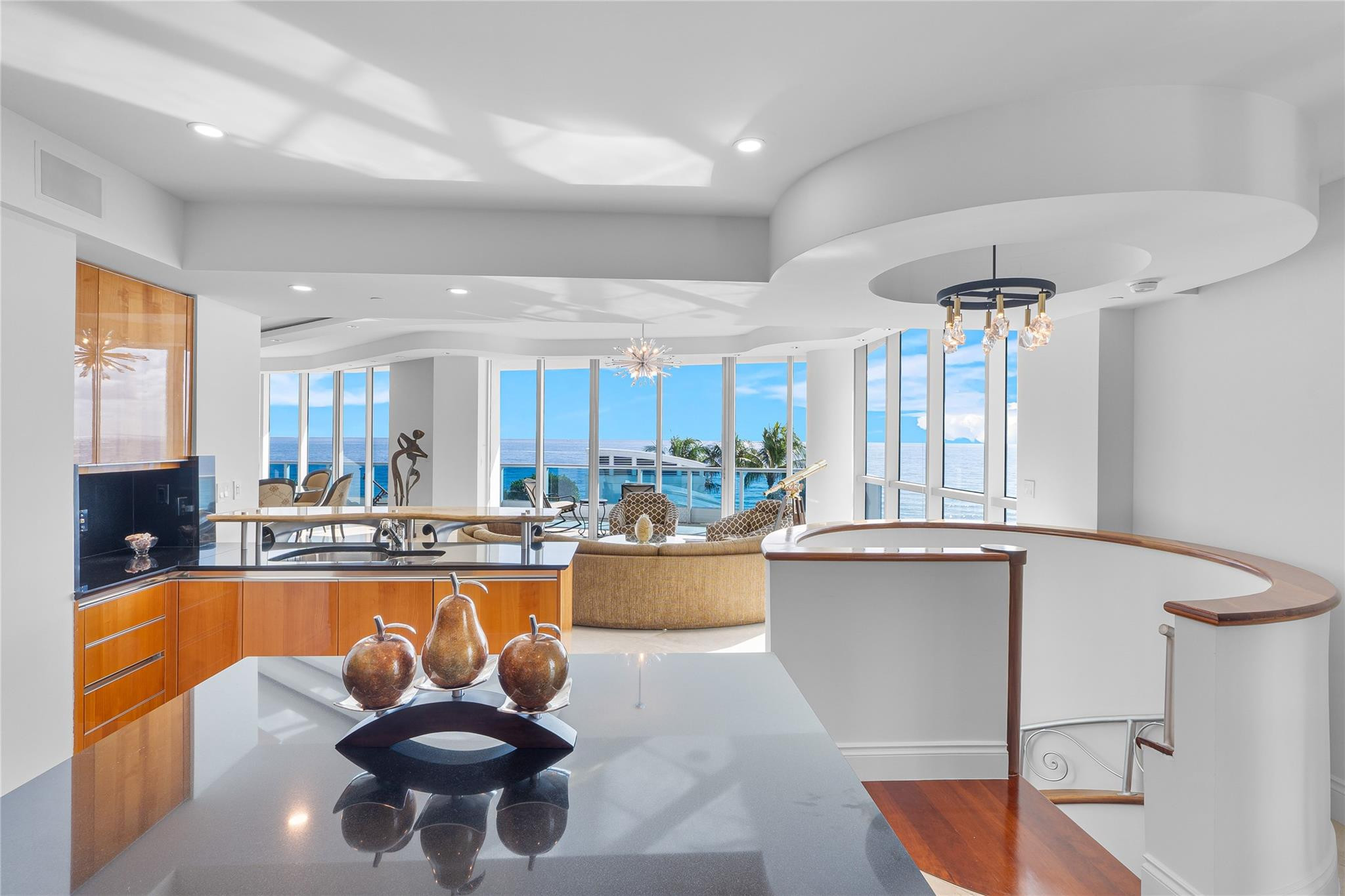 1600 S Ocean Boulevard 301, Lauderdale-By-The-Sea Unit: 301