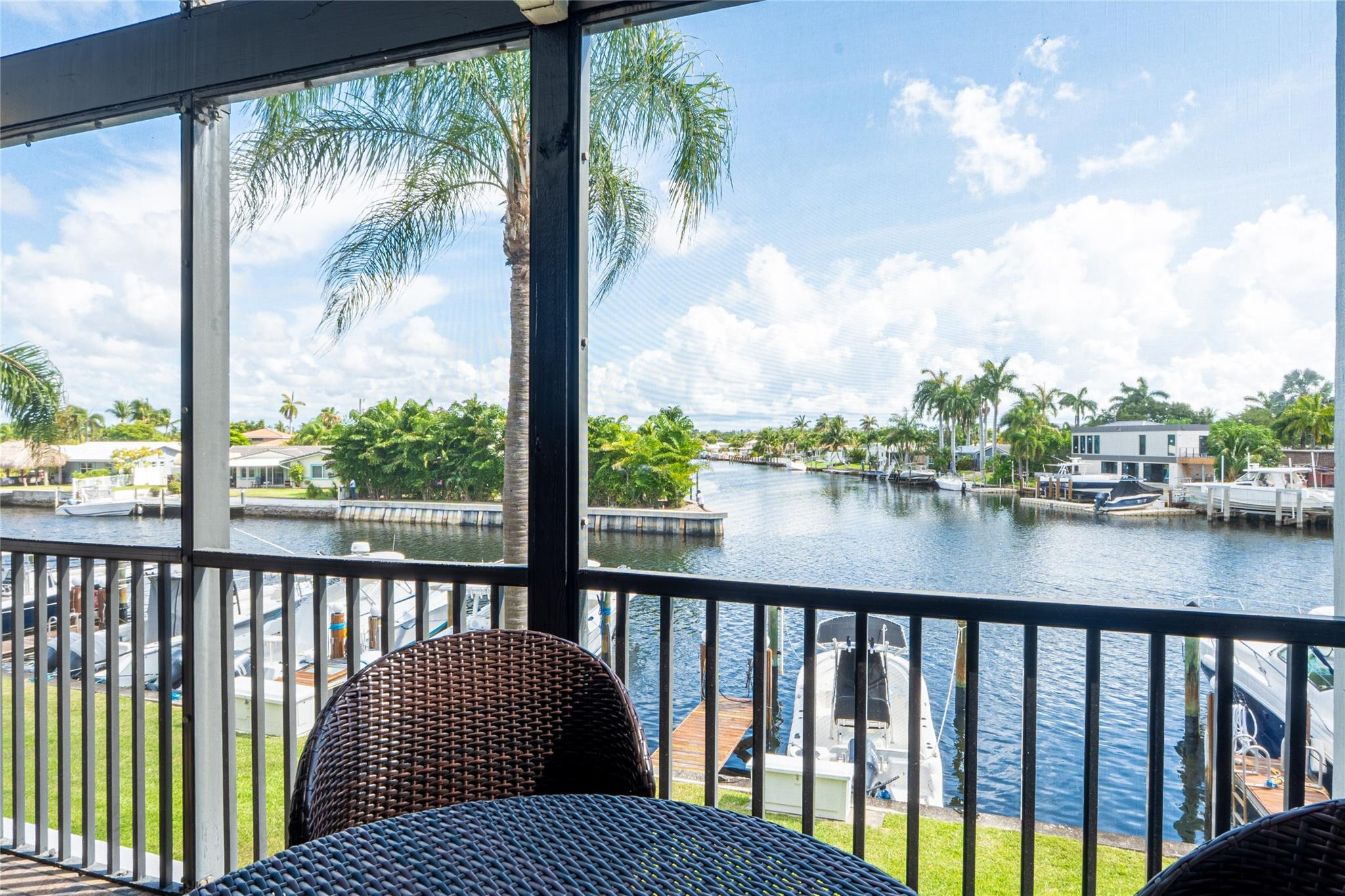 1100 SE 5th Court 77