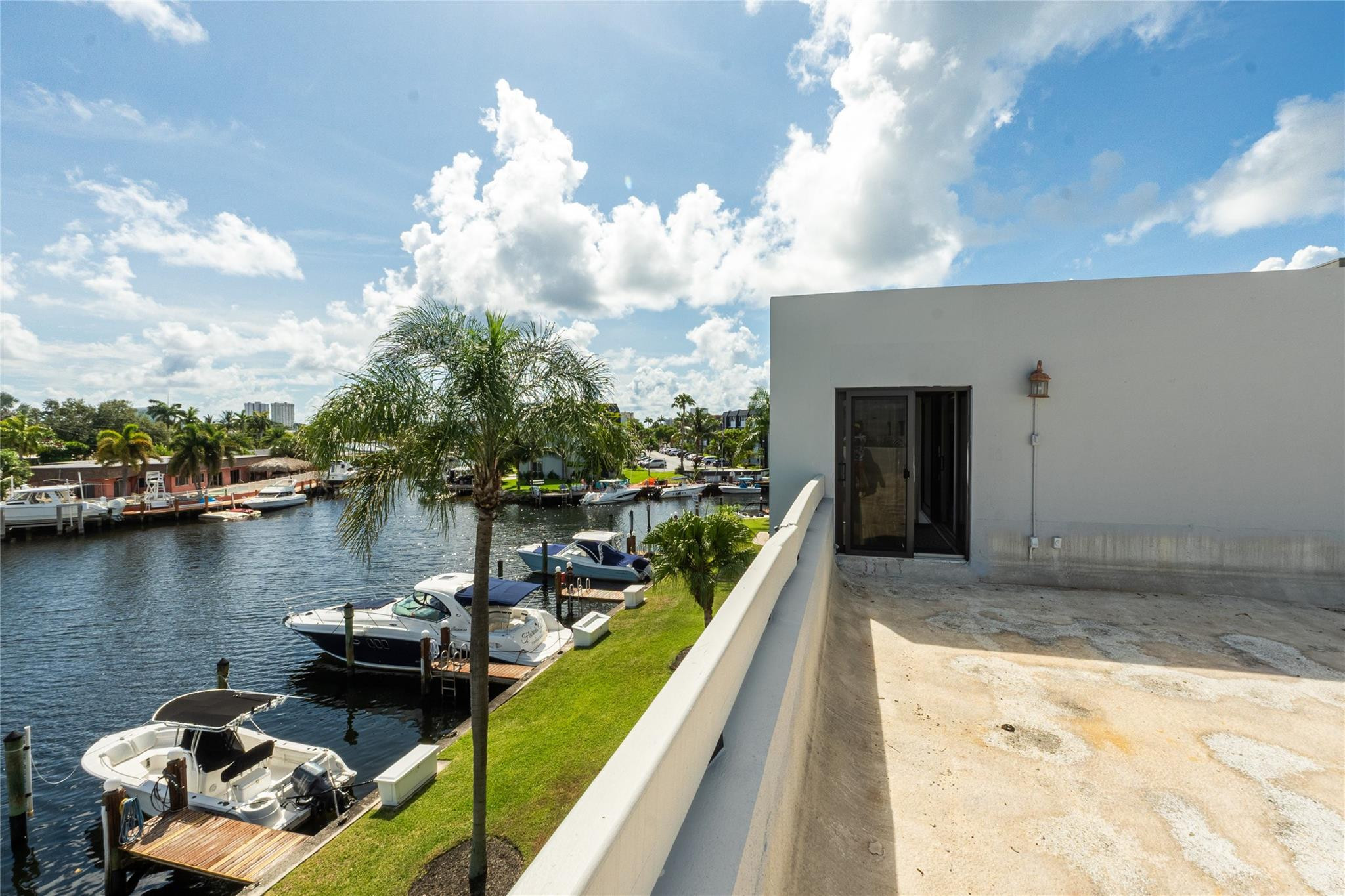 1100 SE 5th Court 77