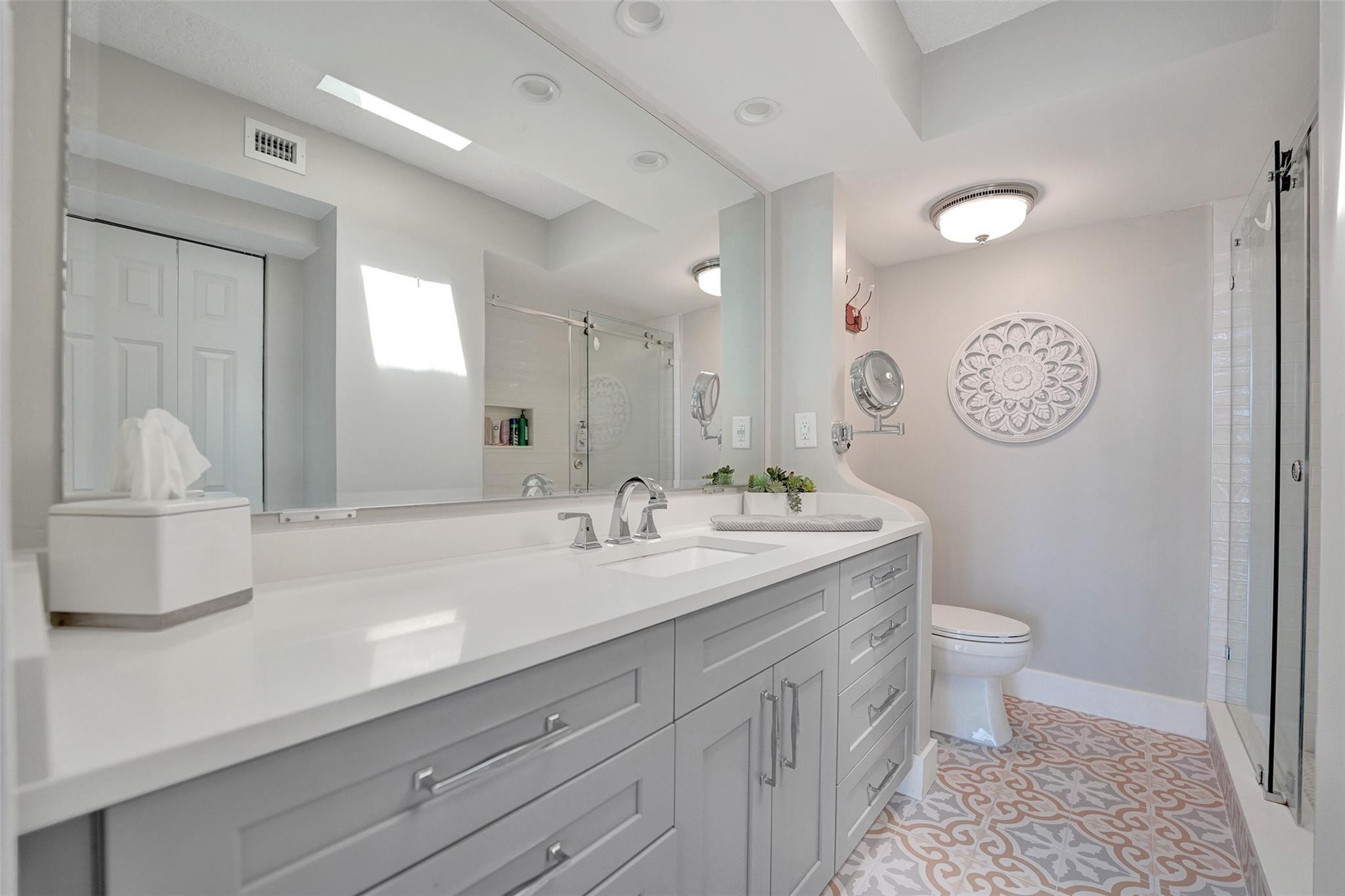 1100 SE 5th Court 77