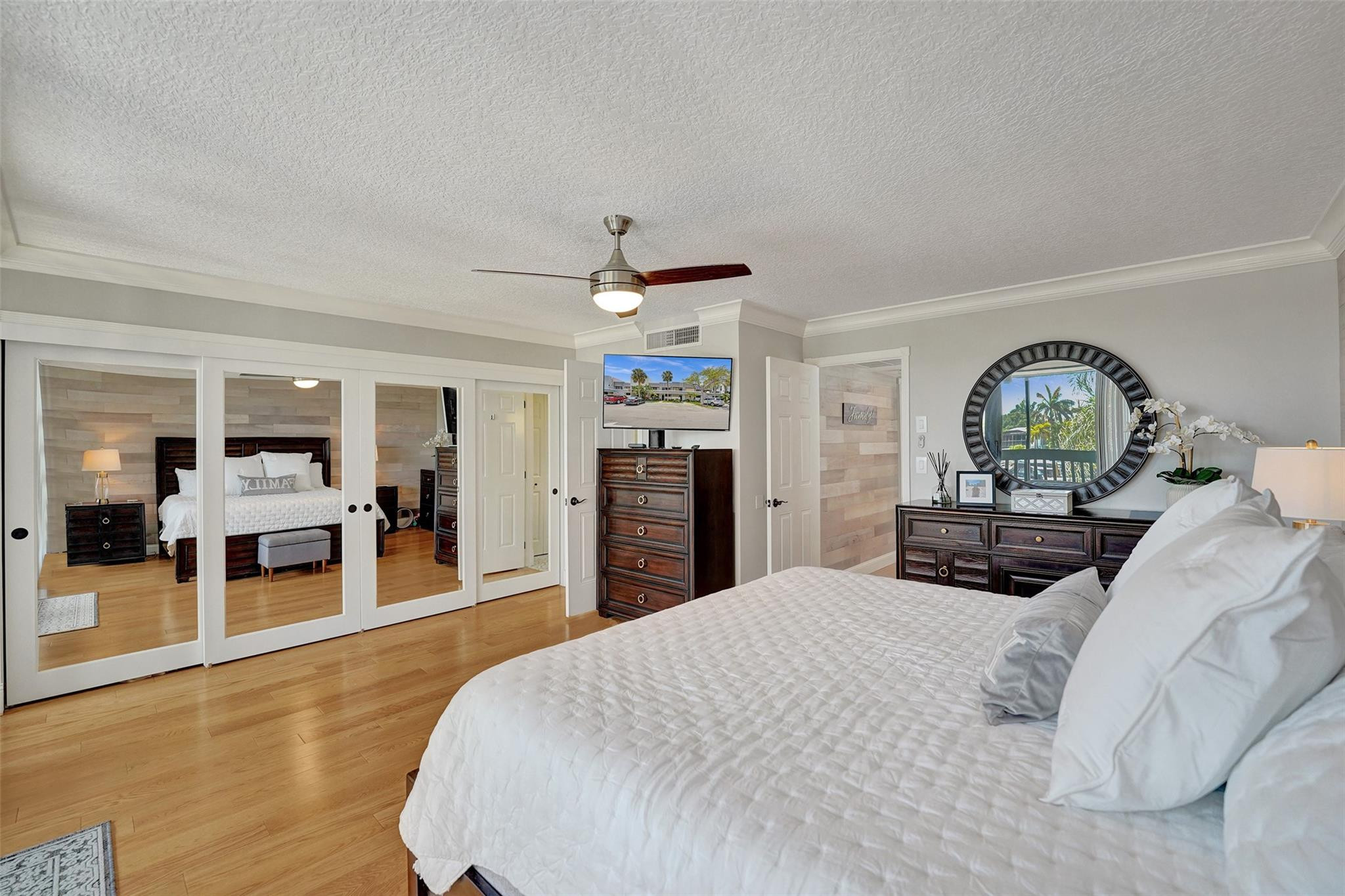 1100 SE 5th Court 77