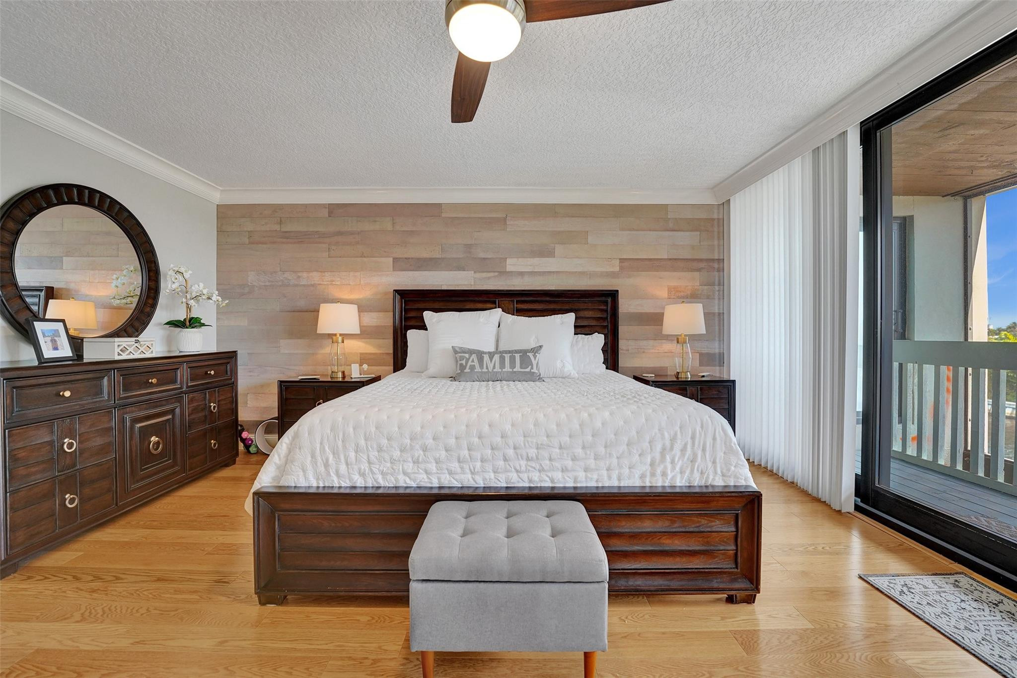 1100 SE 5th Court 77