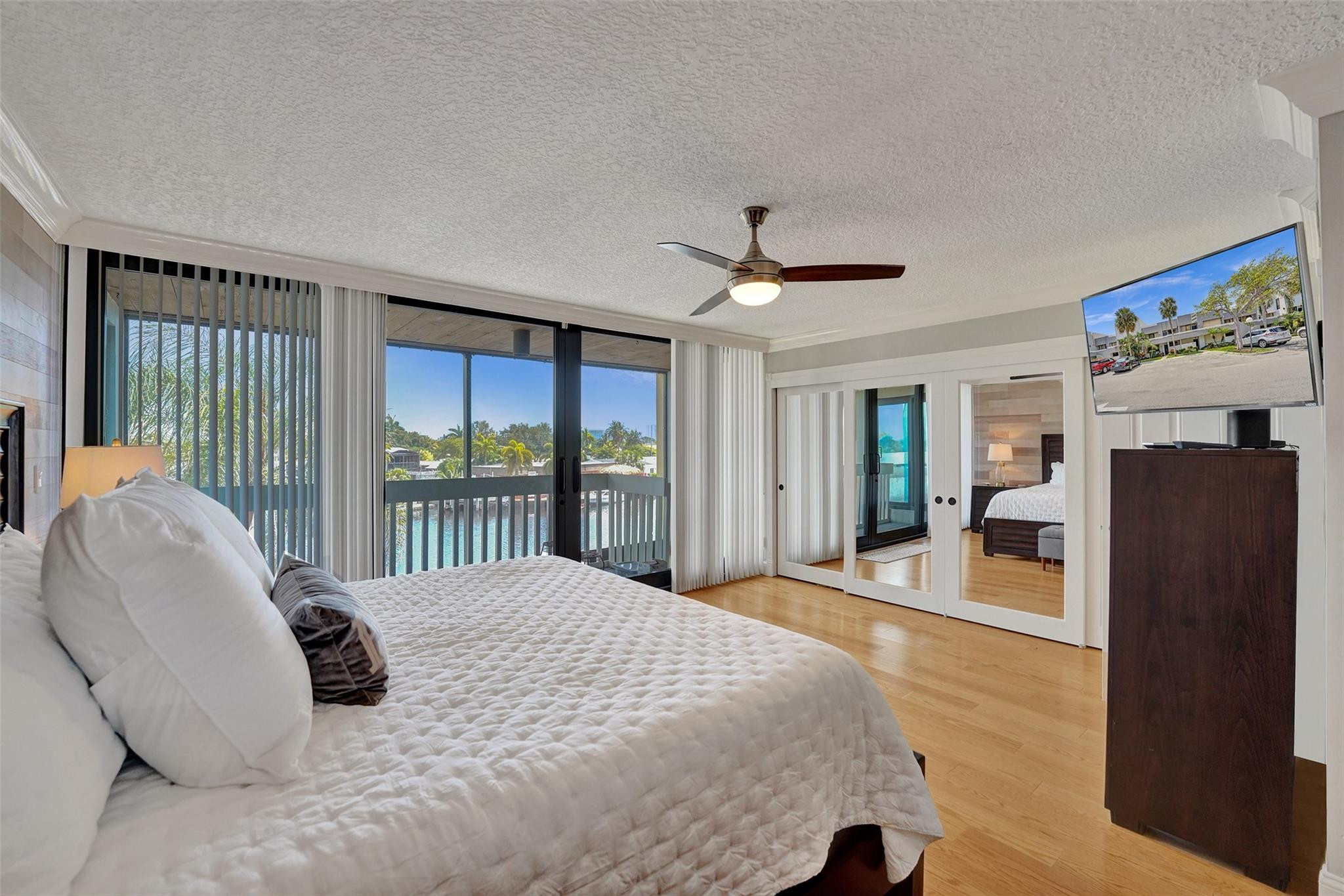 1100 SE 5th Court 77