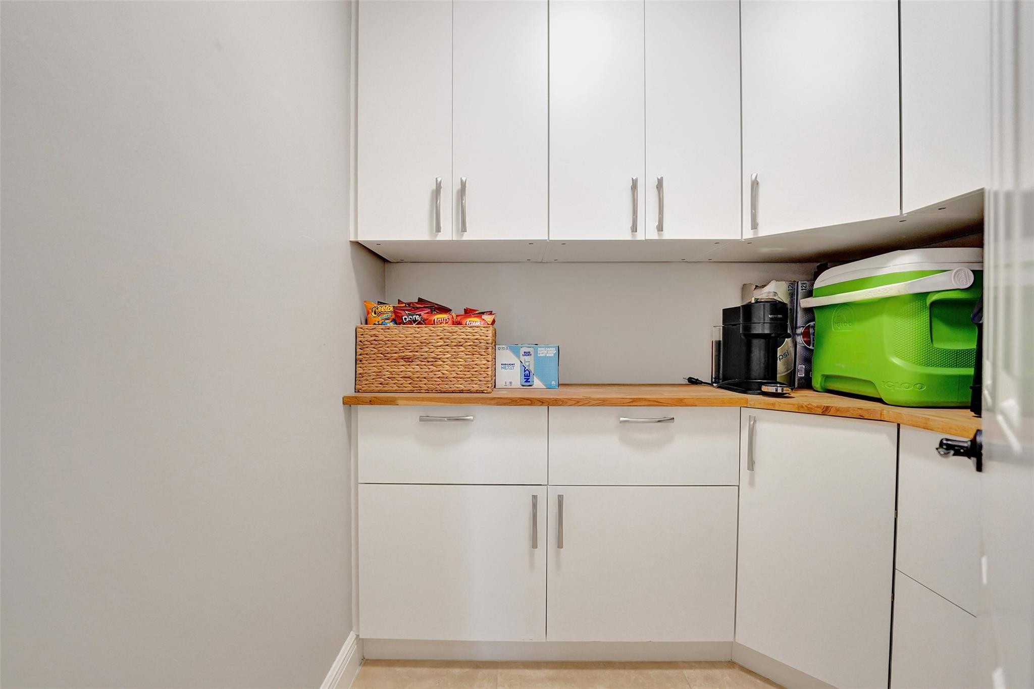 1100 SE 5th Court 77