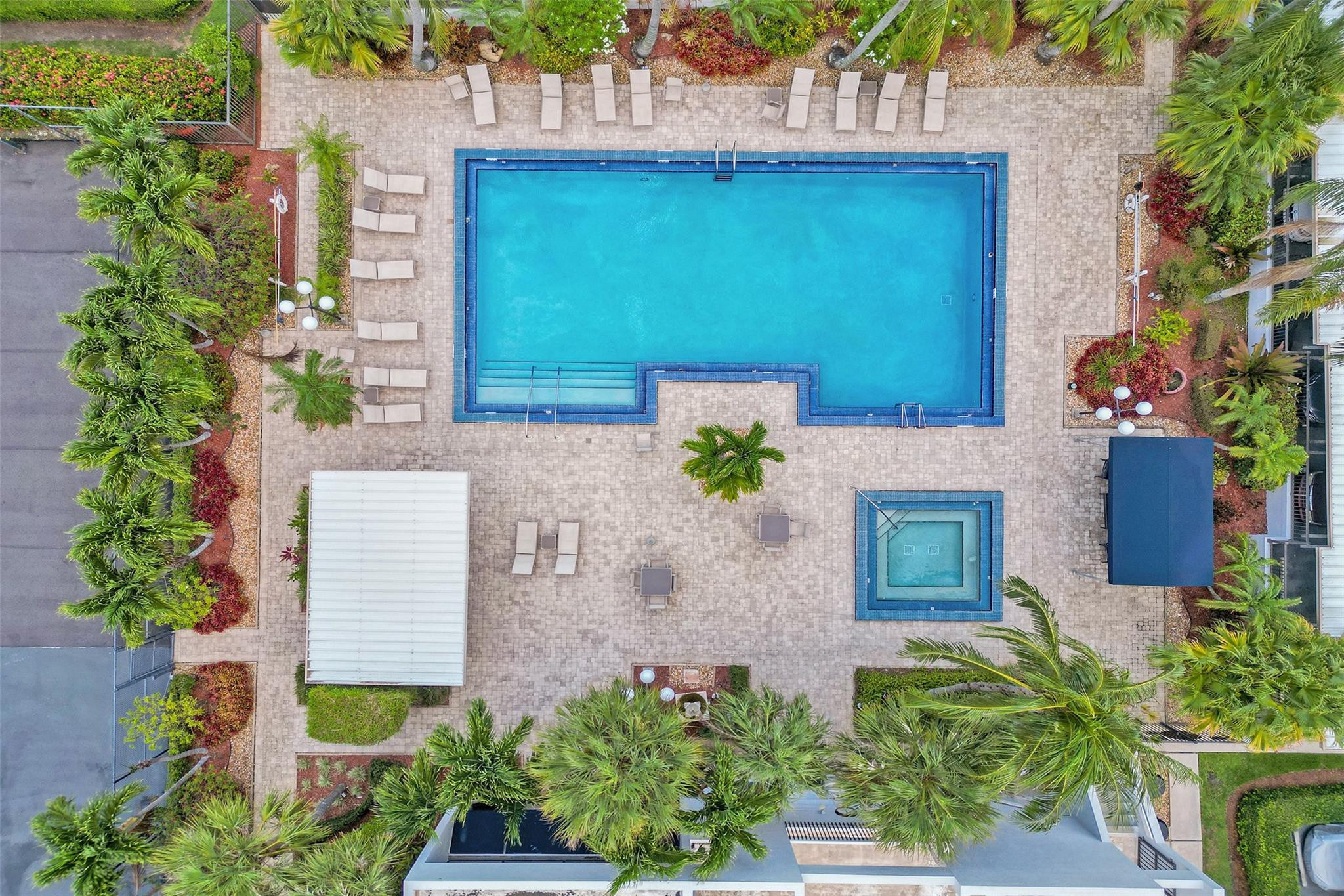 1100 SE 5th Court 77