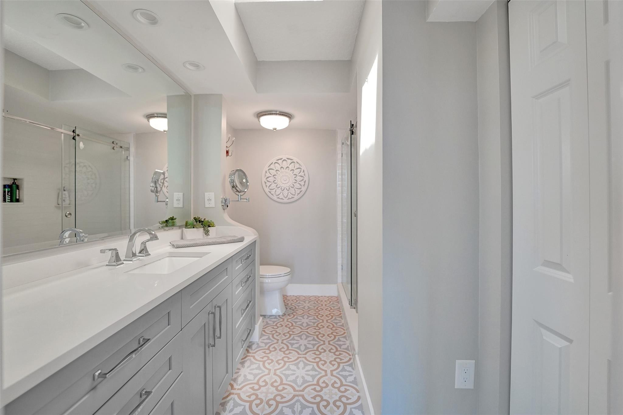 1100 SE 5th Court 77