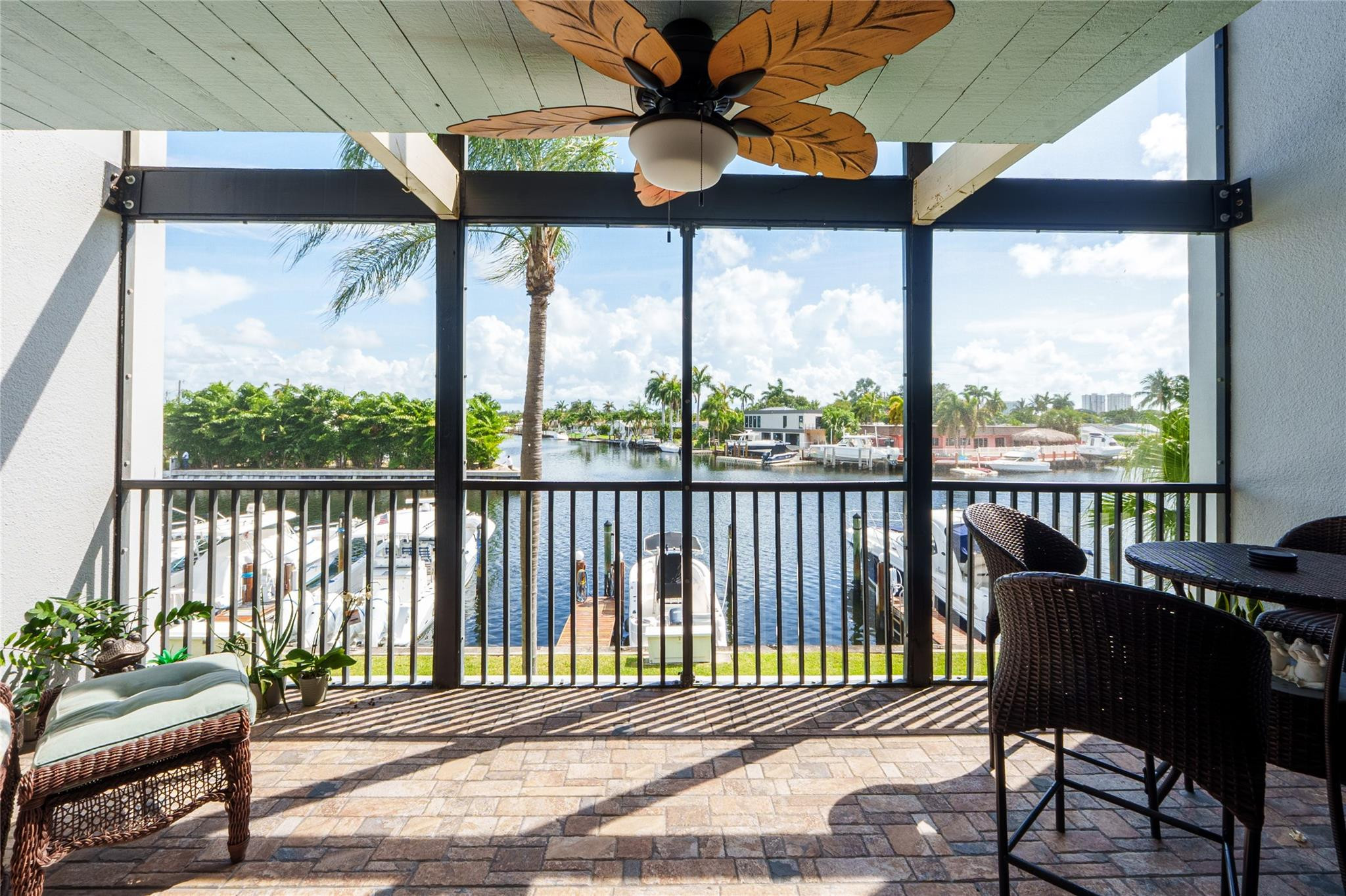 1100 SE 5th Court 77