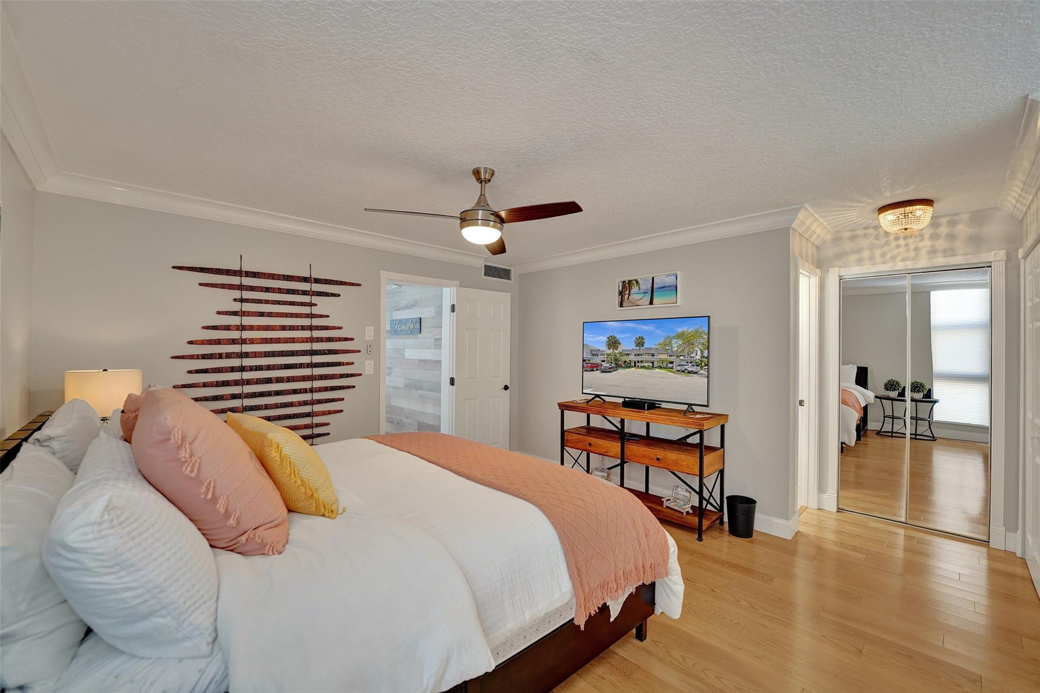 1100 SE 5th Court 77