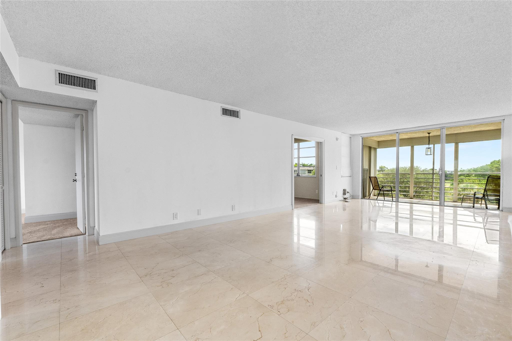 535 Oaks Drive 508